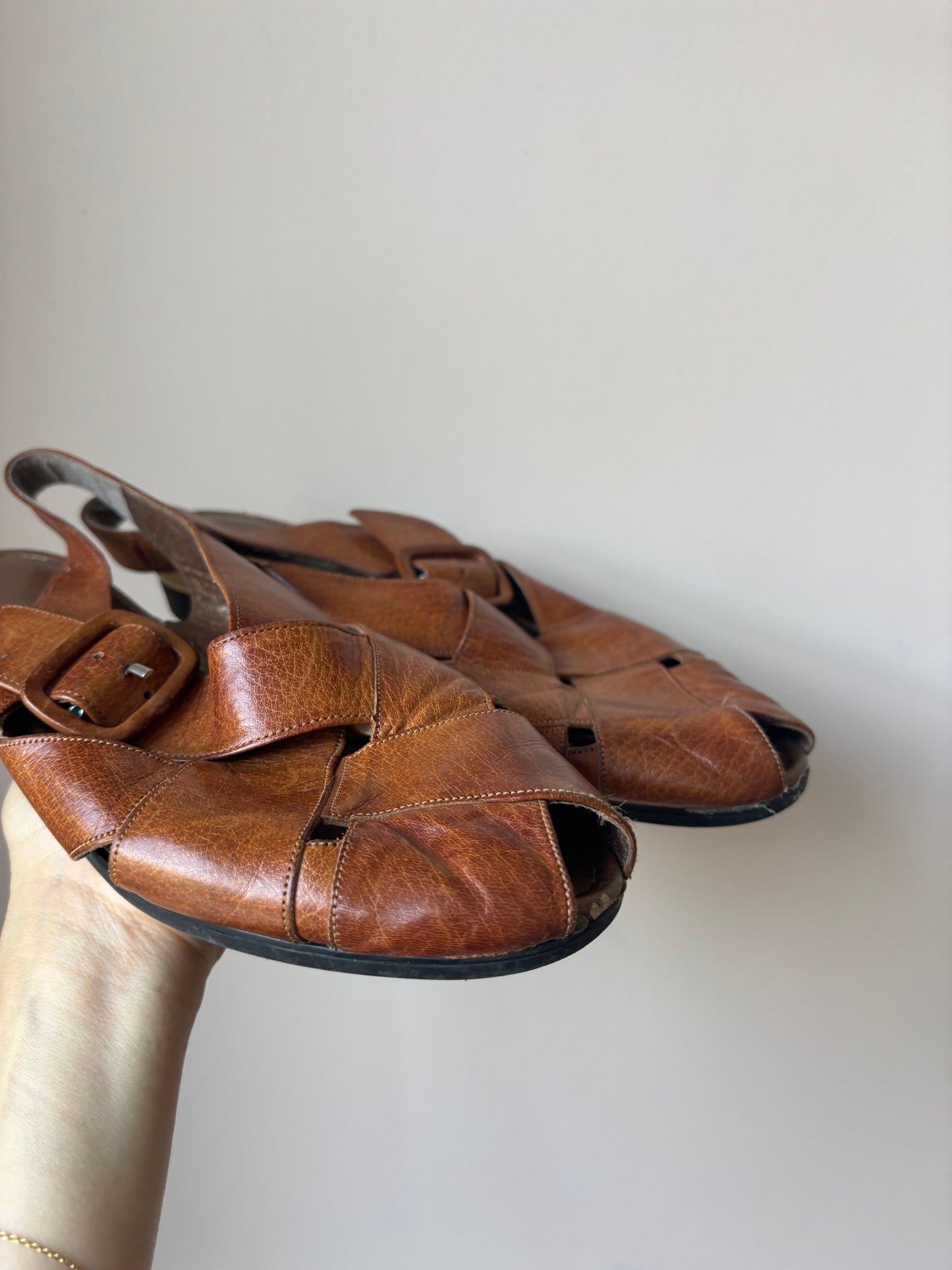 Vintage brown leather shoes size 5