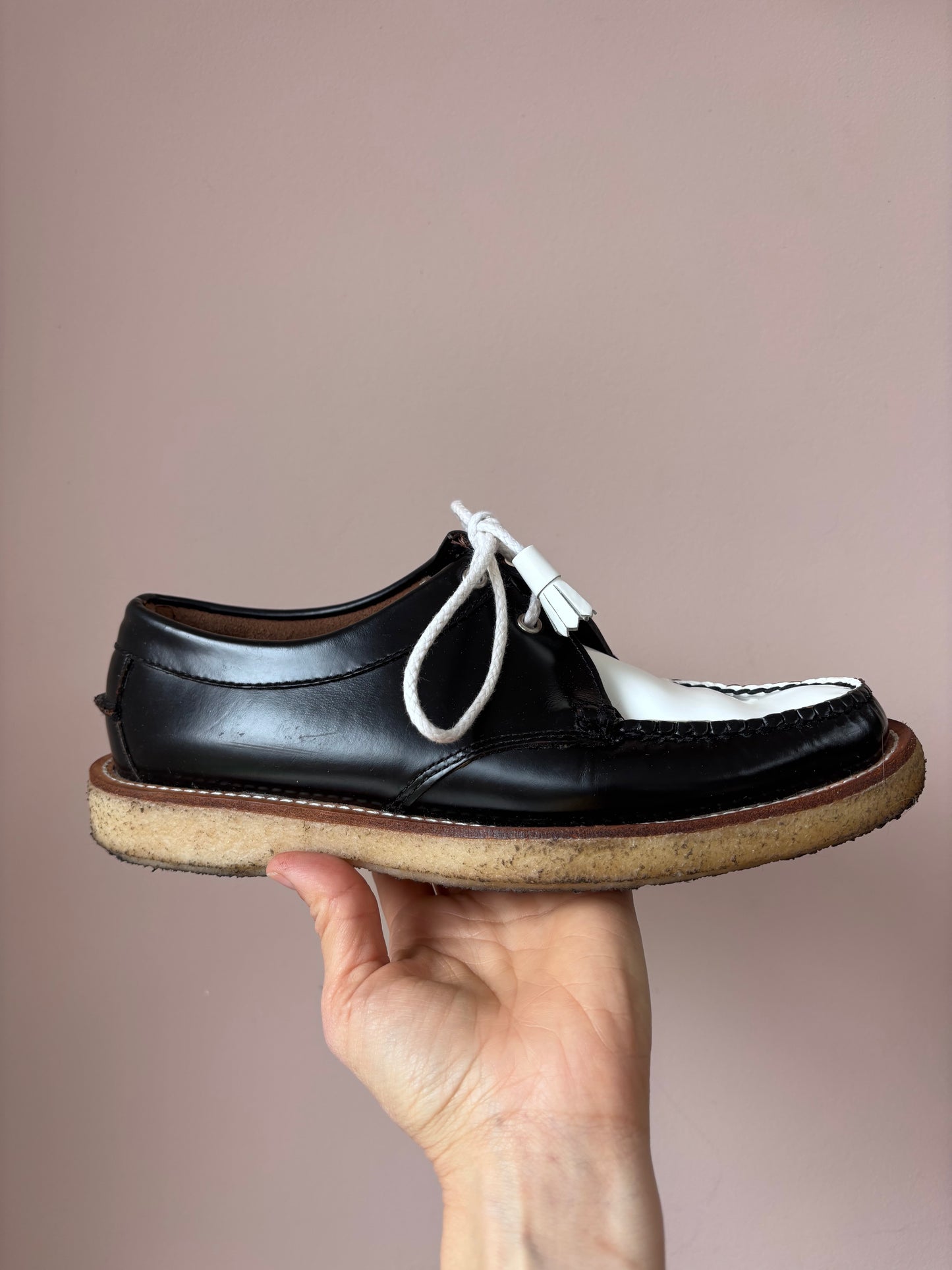 Weejuns black white loafers size UK6.5