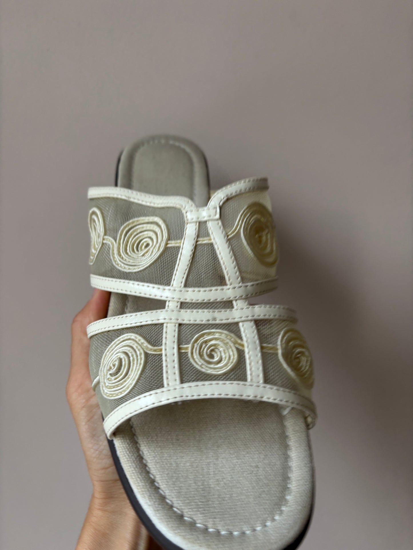 Vintage mesh shoes size UK5.5