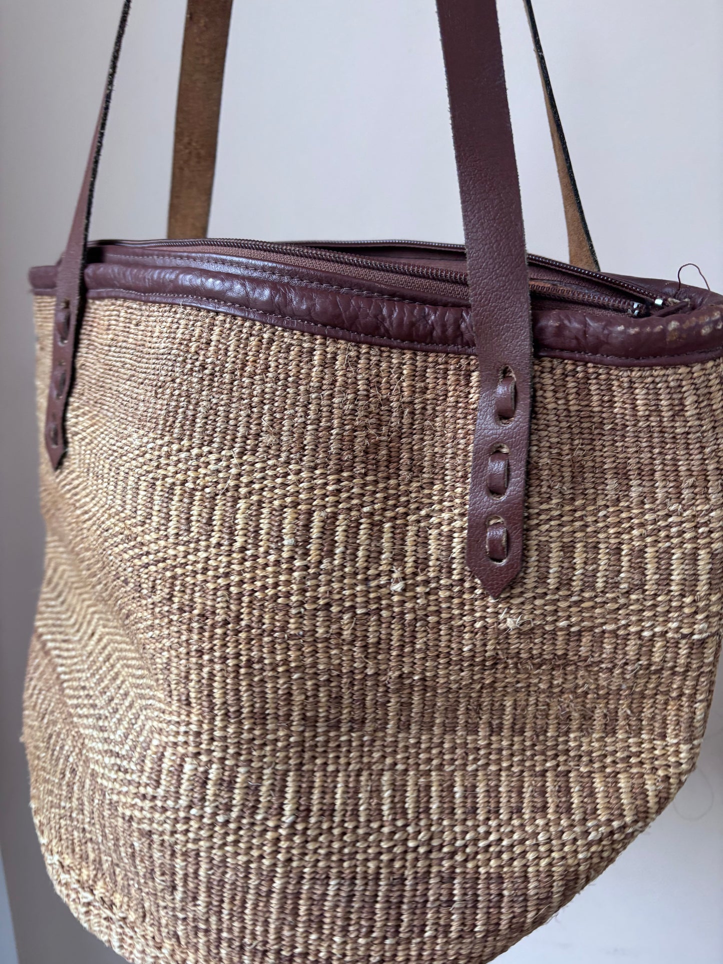 Vintage sisal bucket bag with leather handles