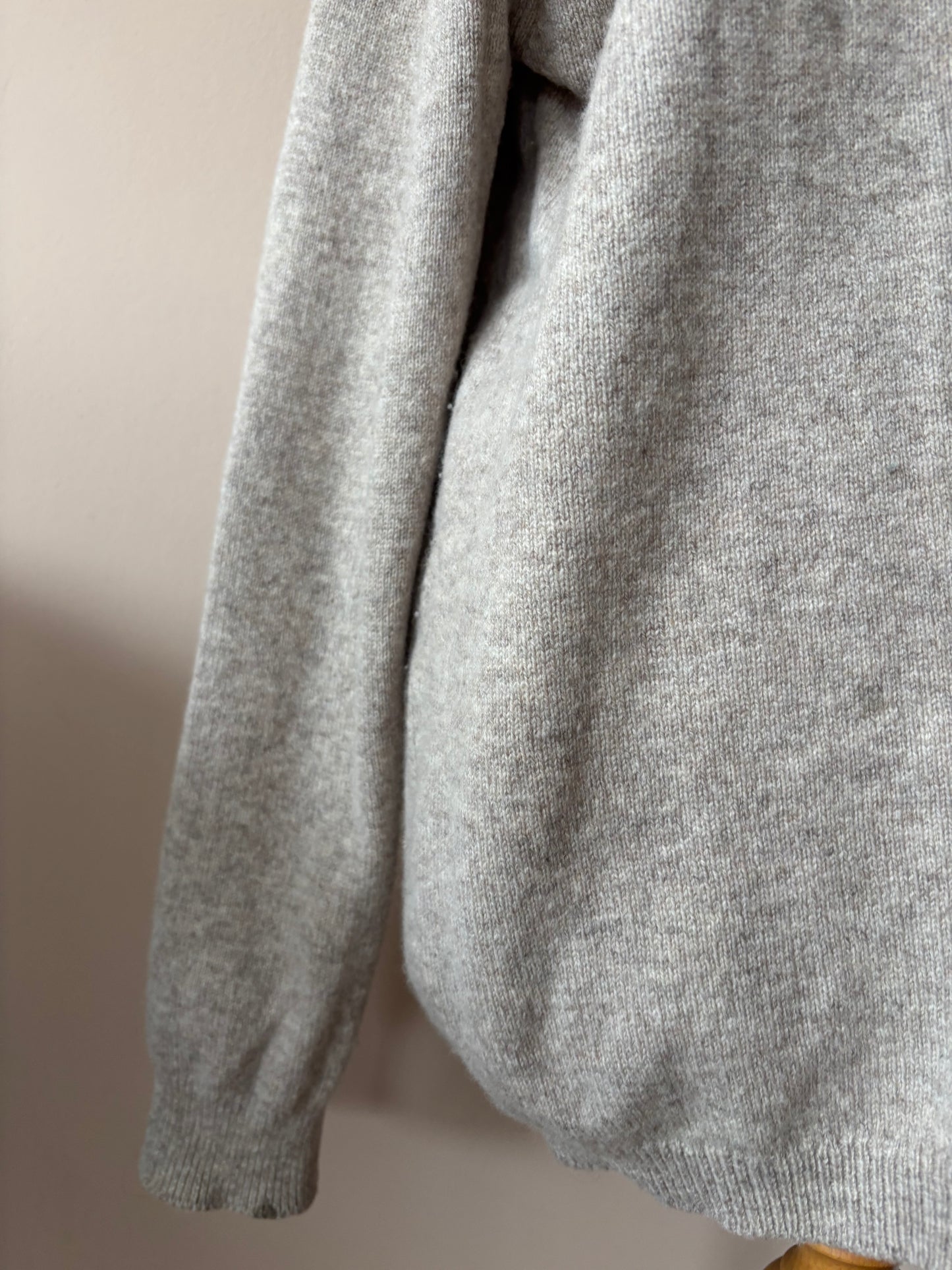 Vintage pure wool oatmeal cardigan size 12-16