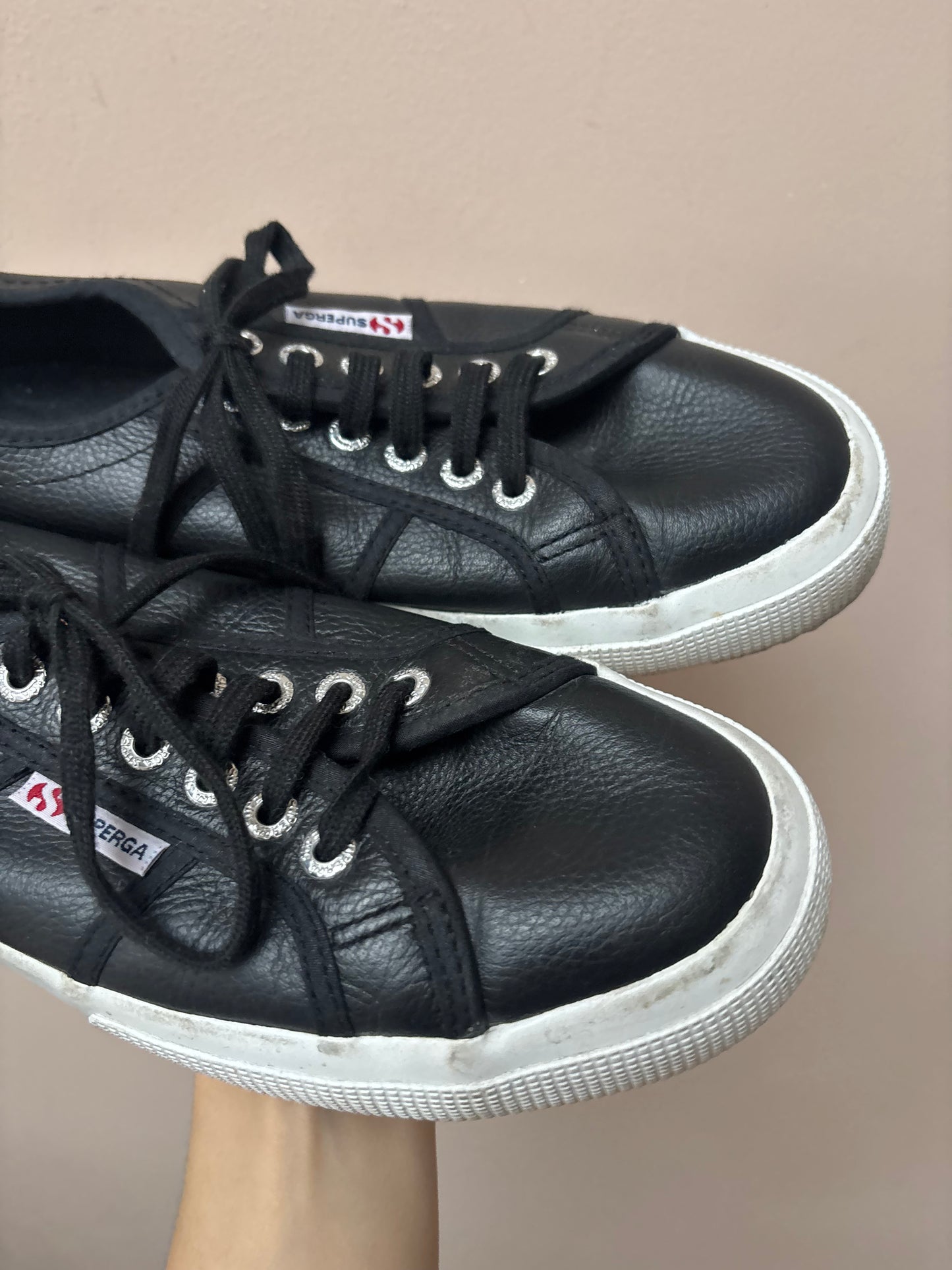 Black leather Superga shoes size 41 (UK7)