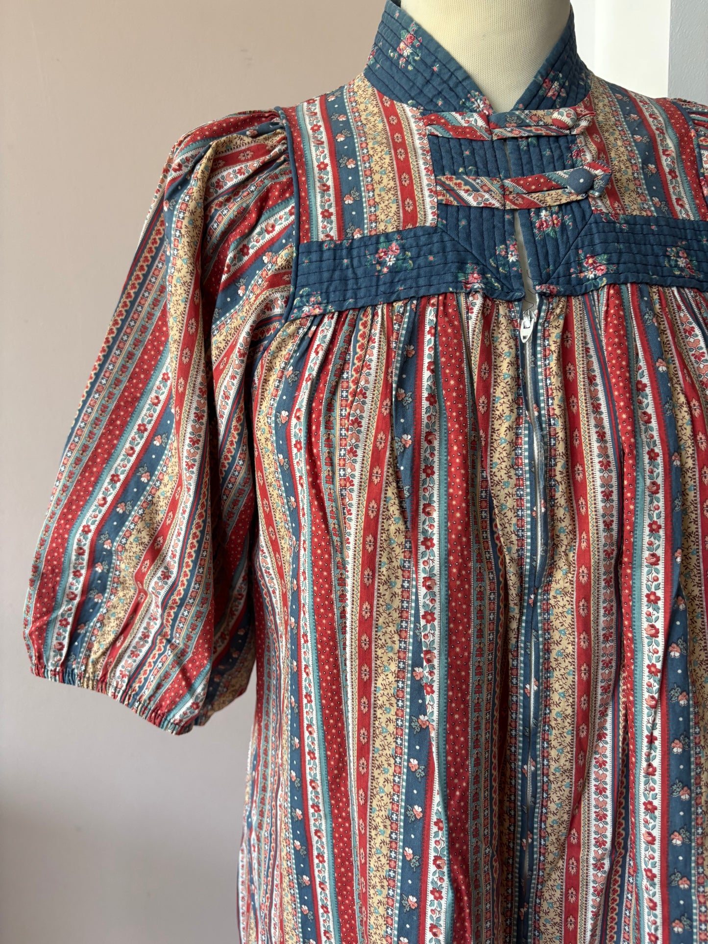 Vintage patterned maxi dress size 10/12