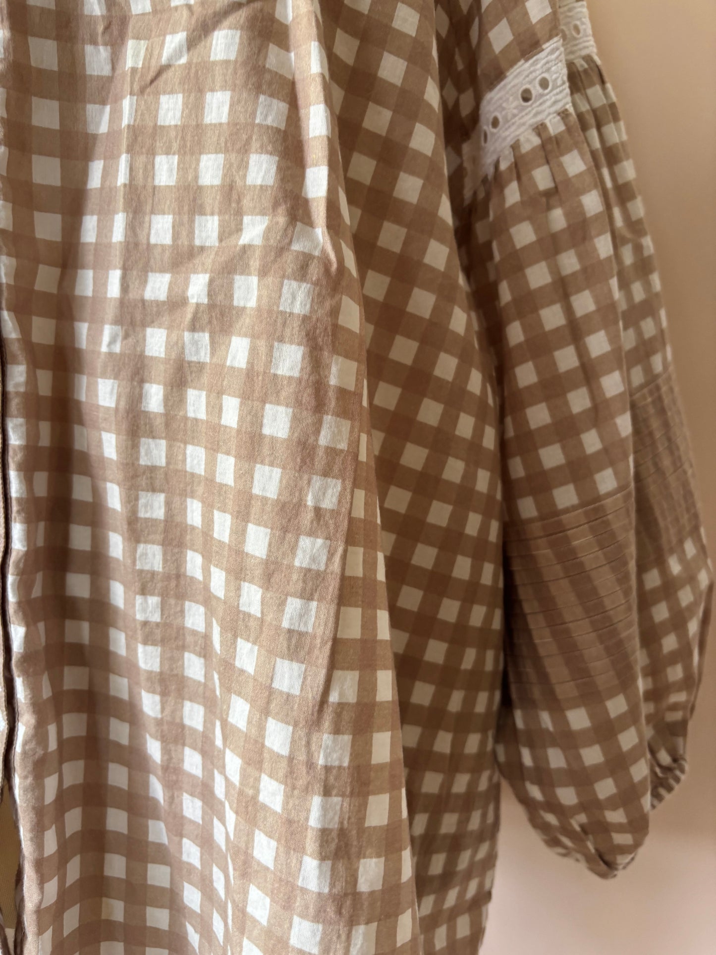 Beige white gingham puff sleeve 100% cotton blouse size 12/14