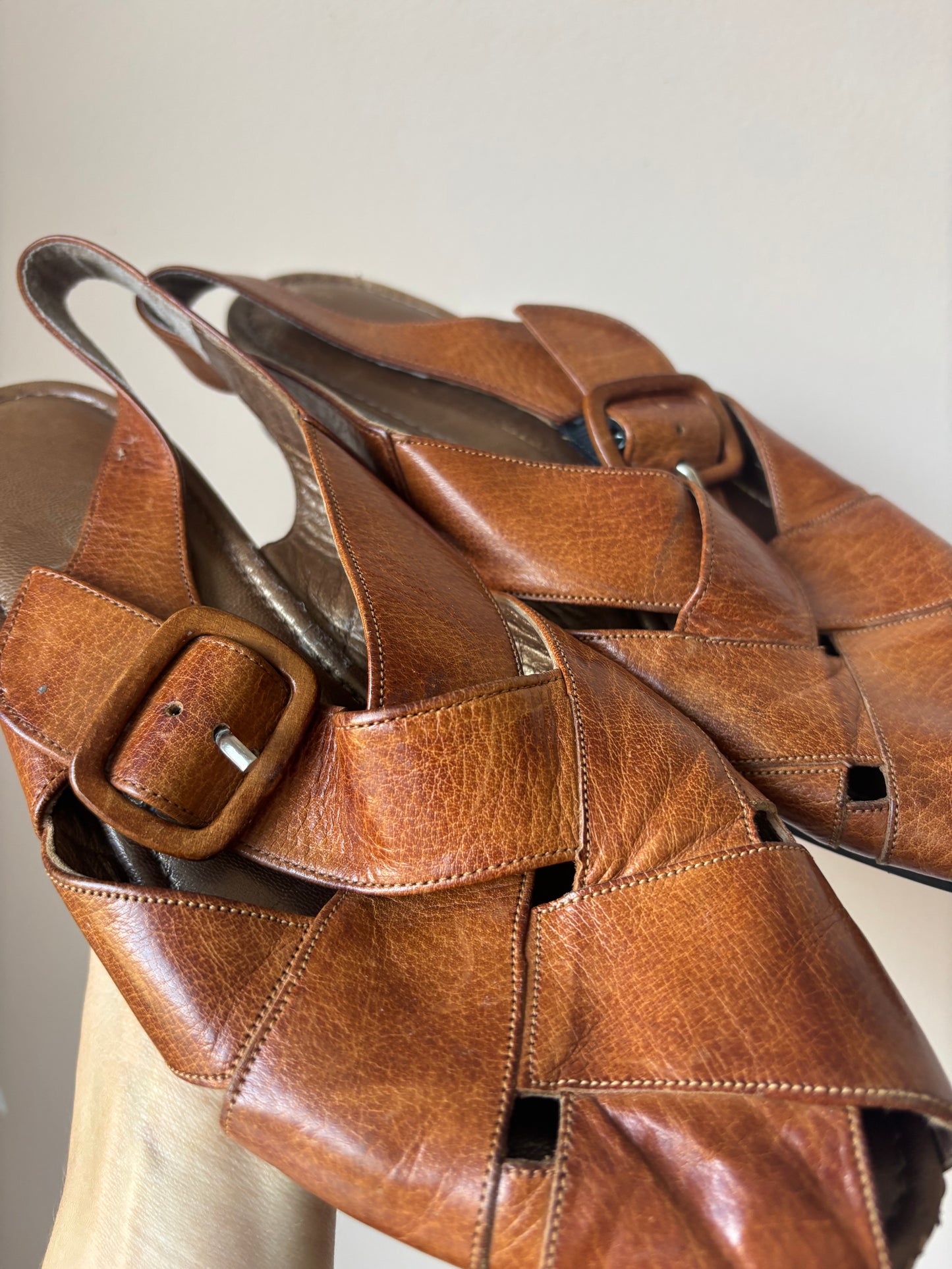 Vintage brown leather shoes size 5