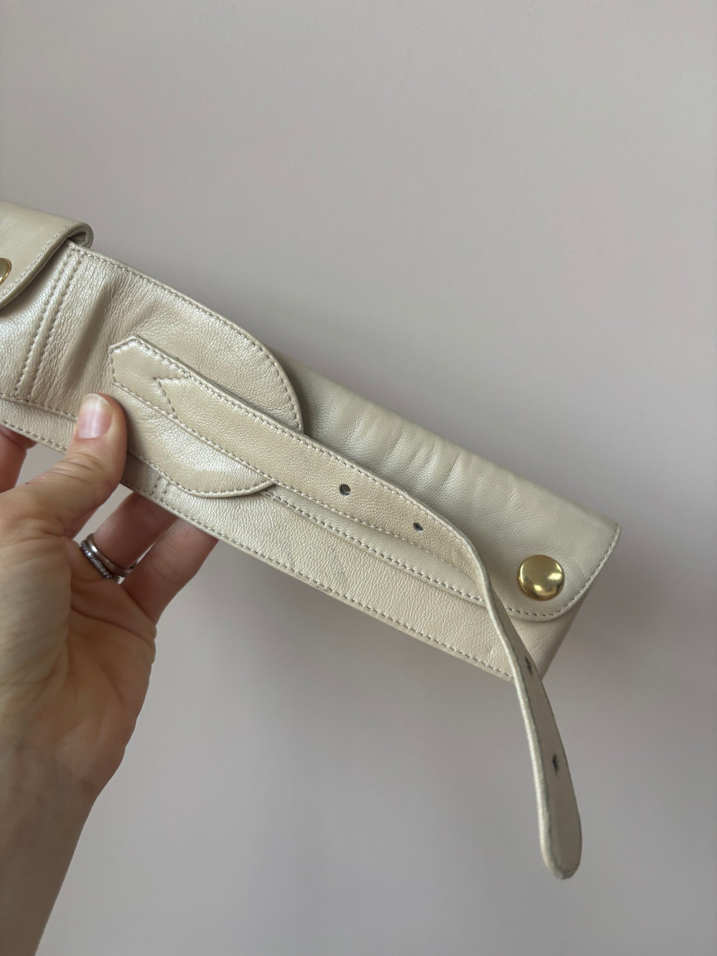 Vintage cream beige leather belt with pockets