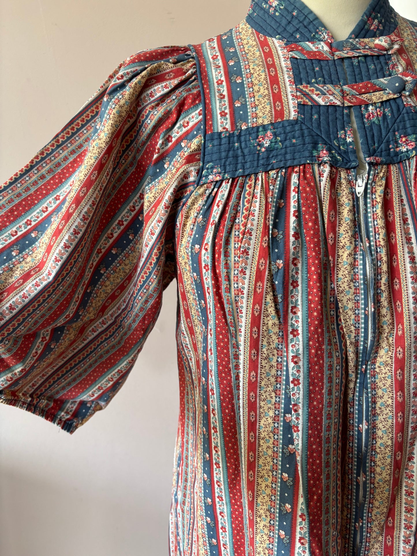 Vintage patterned maxi dress size 10/12