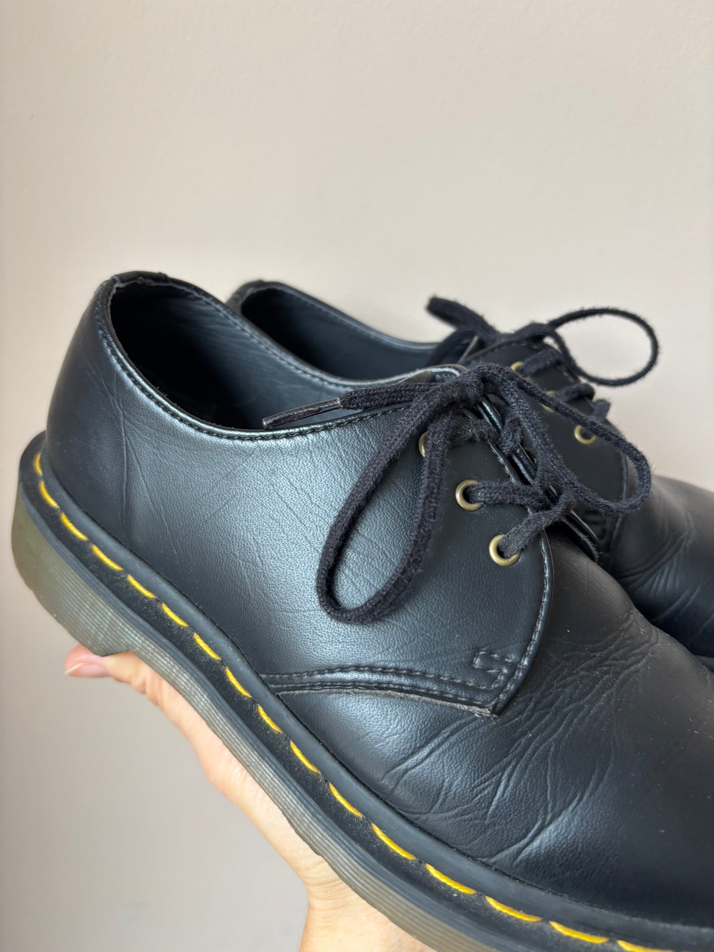 Classic black Doc Martens size UK5