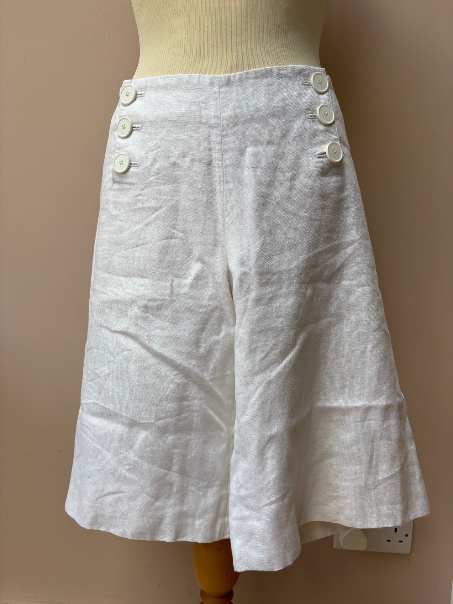 Ralph Lauren white linen mix shorts size 16
