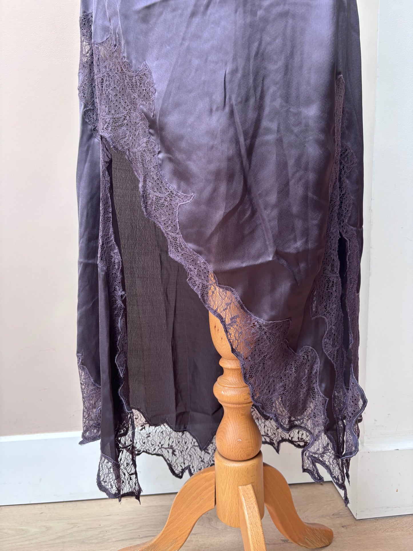 Dark purple lace satin skirt size 14 BNWT