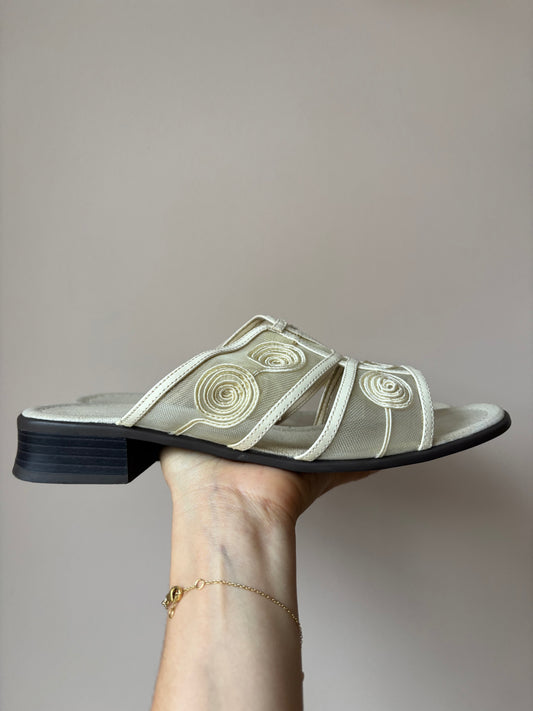 Vintage mesh shoes size UK5.5