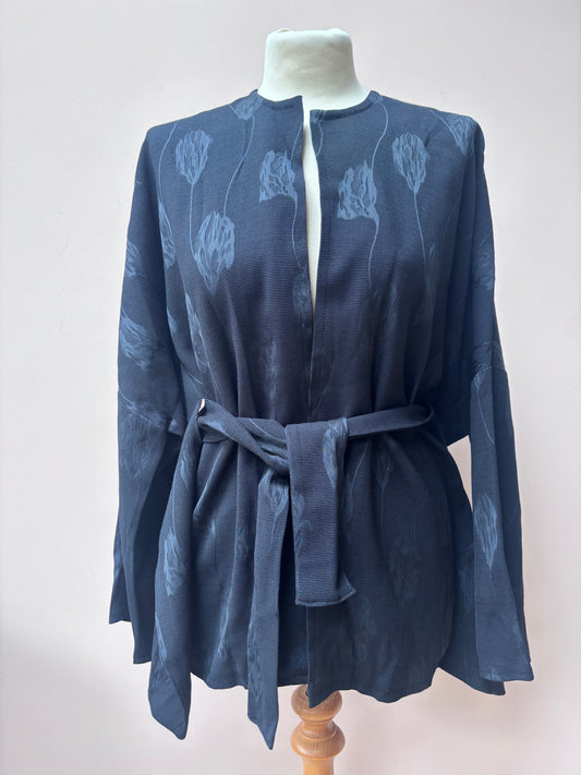 Vintage black embroidered top size 8/10