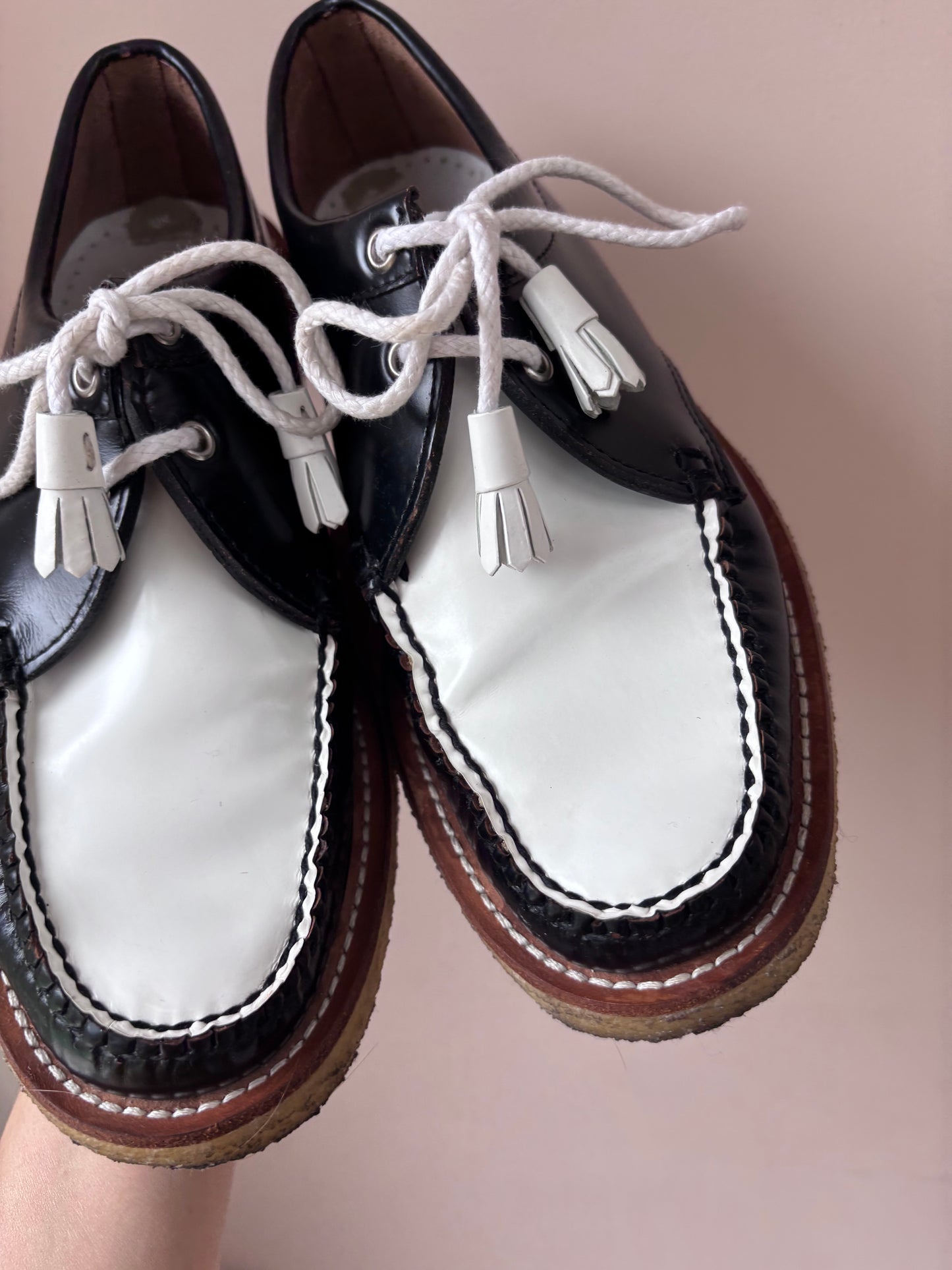 Weejuns black white loafers size UK6.5