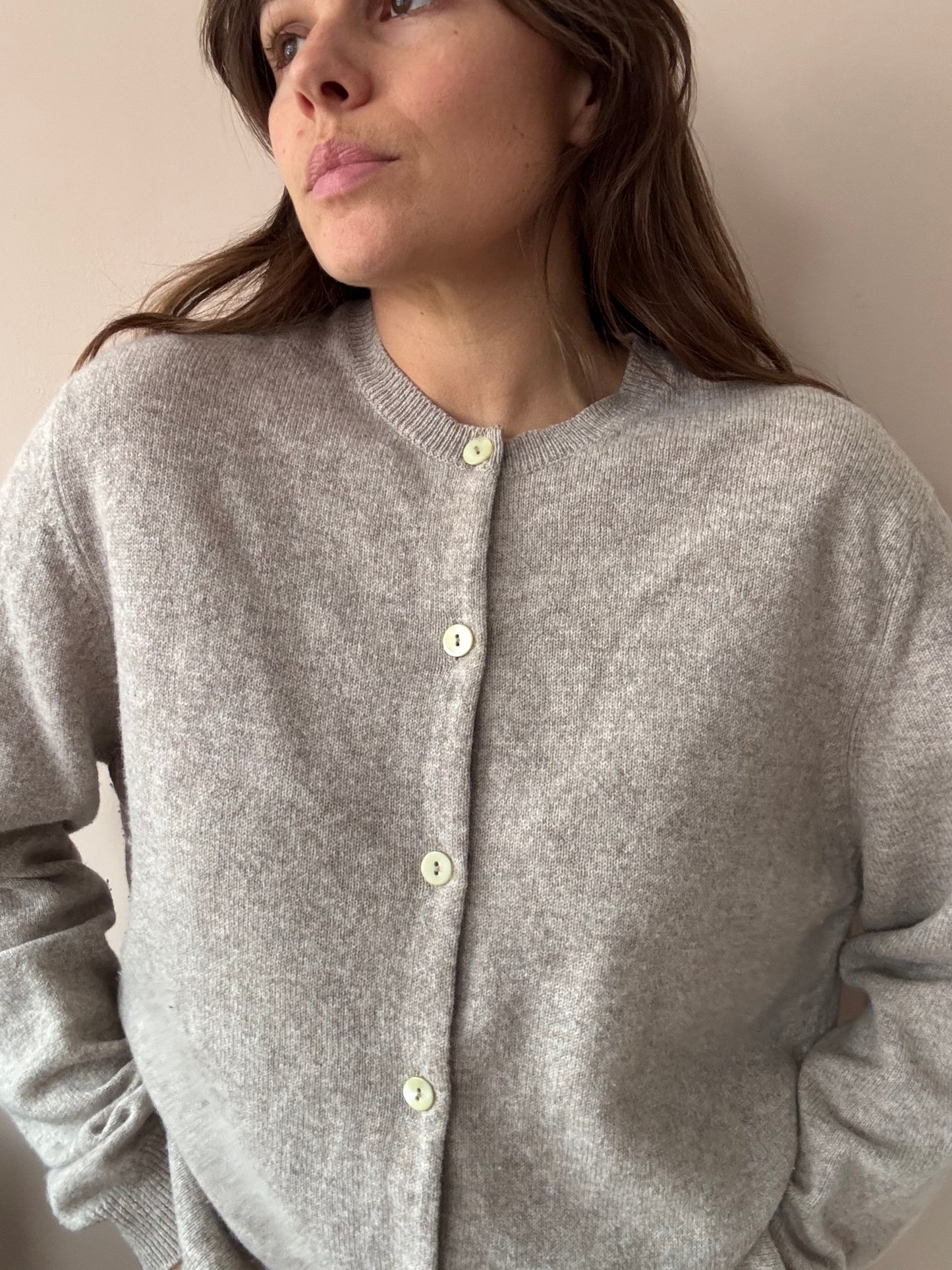 Vintage pure wool oatmeal cardigan size 12-16