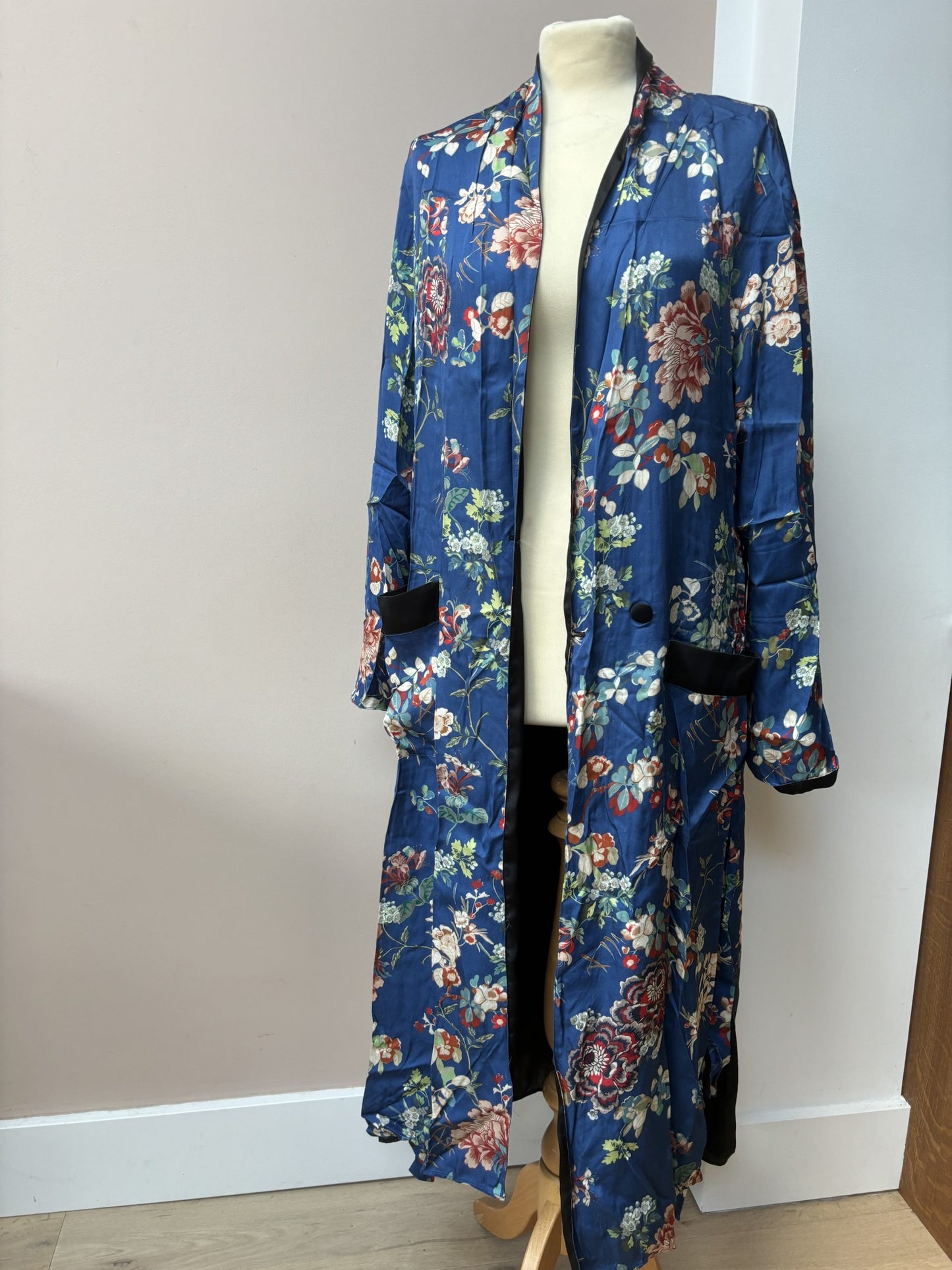Long blue robe size Small
