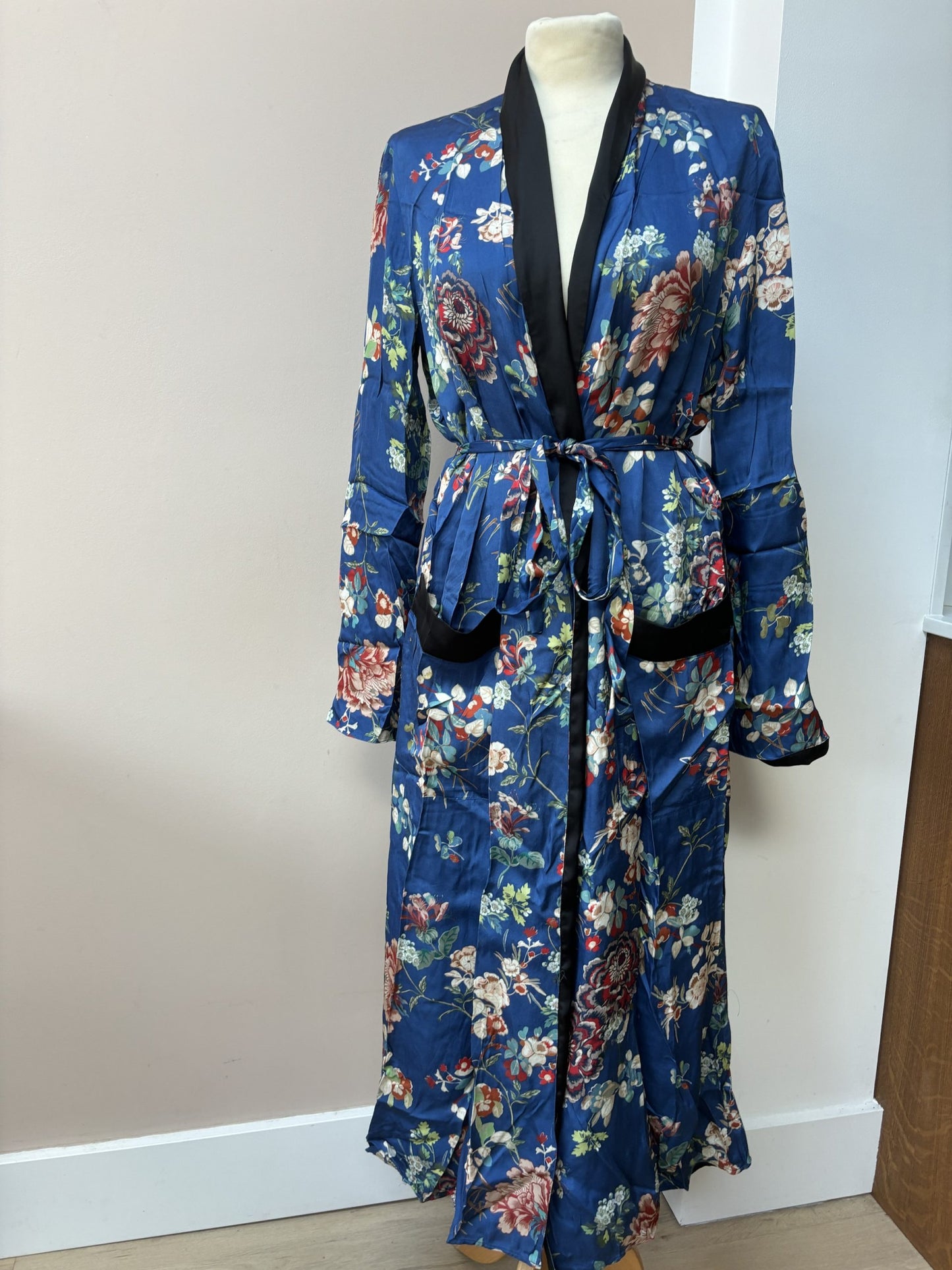 Long blue robe size Small