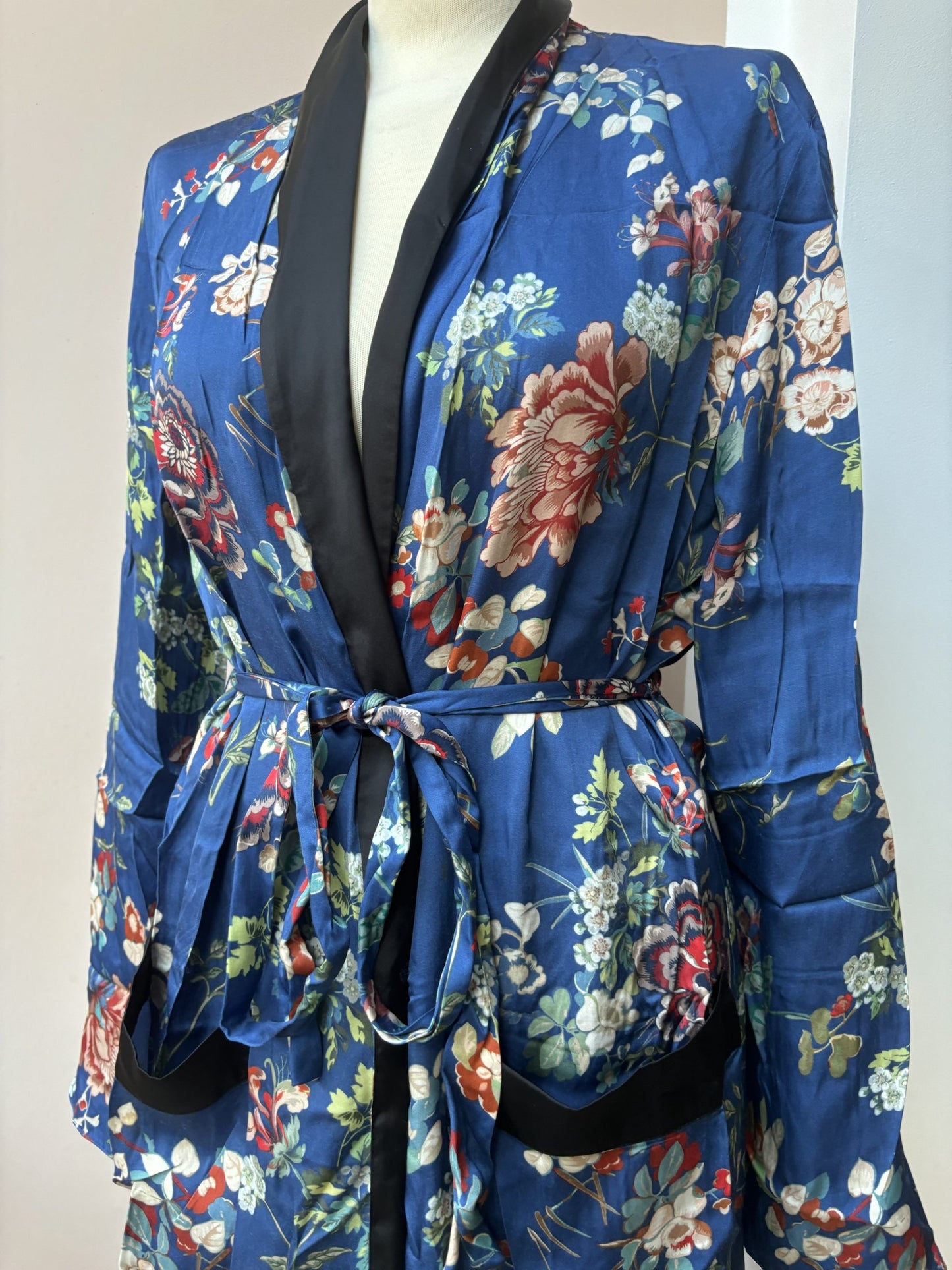 Long blue robe size Small