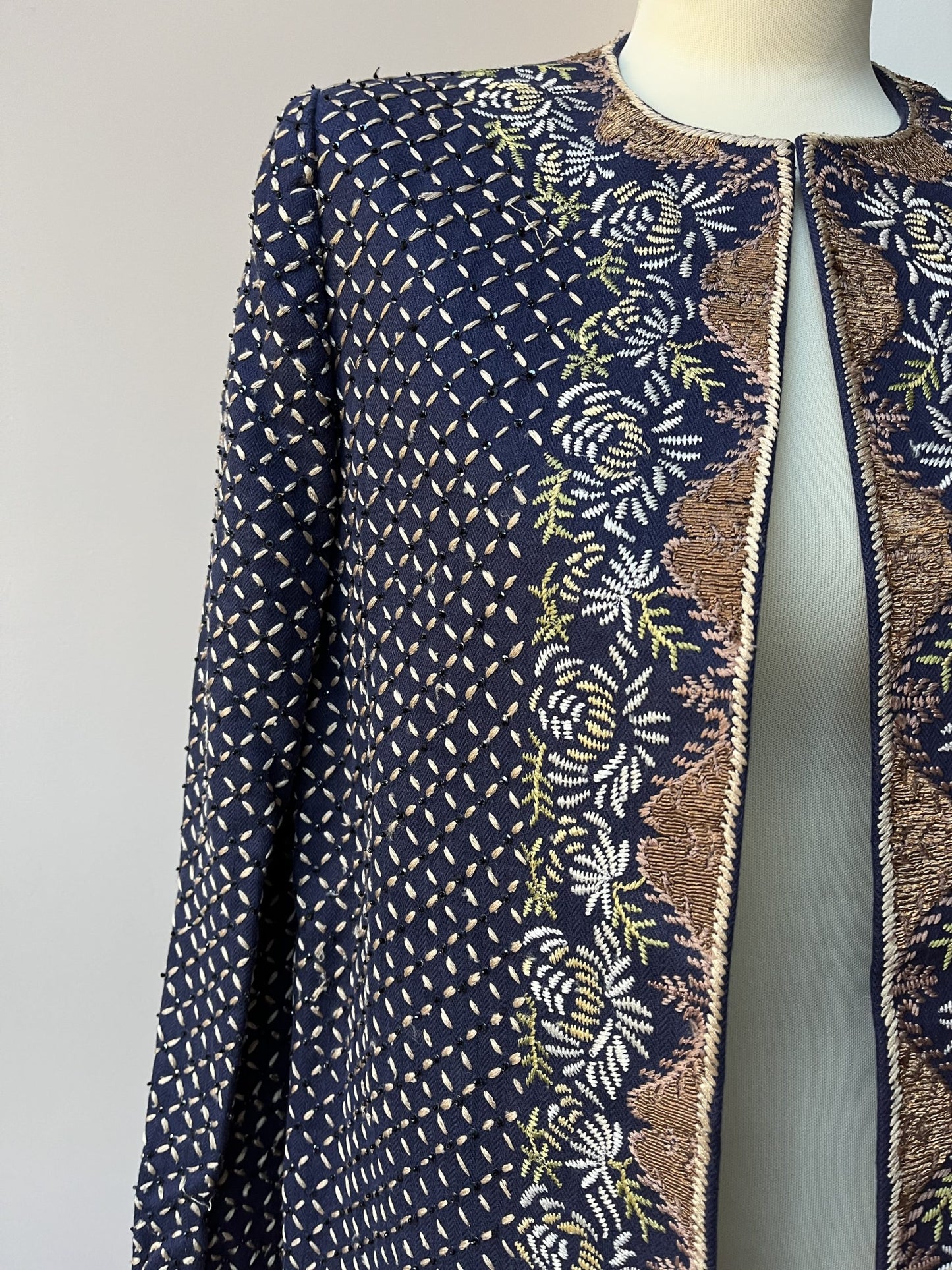 Vintage embroidered jacket Size 8/10