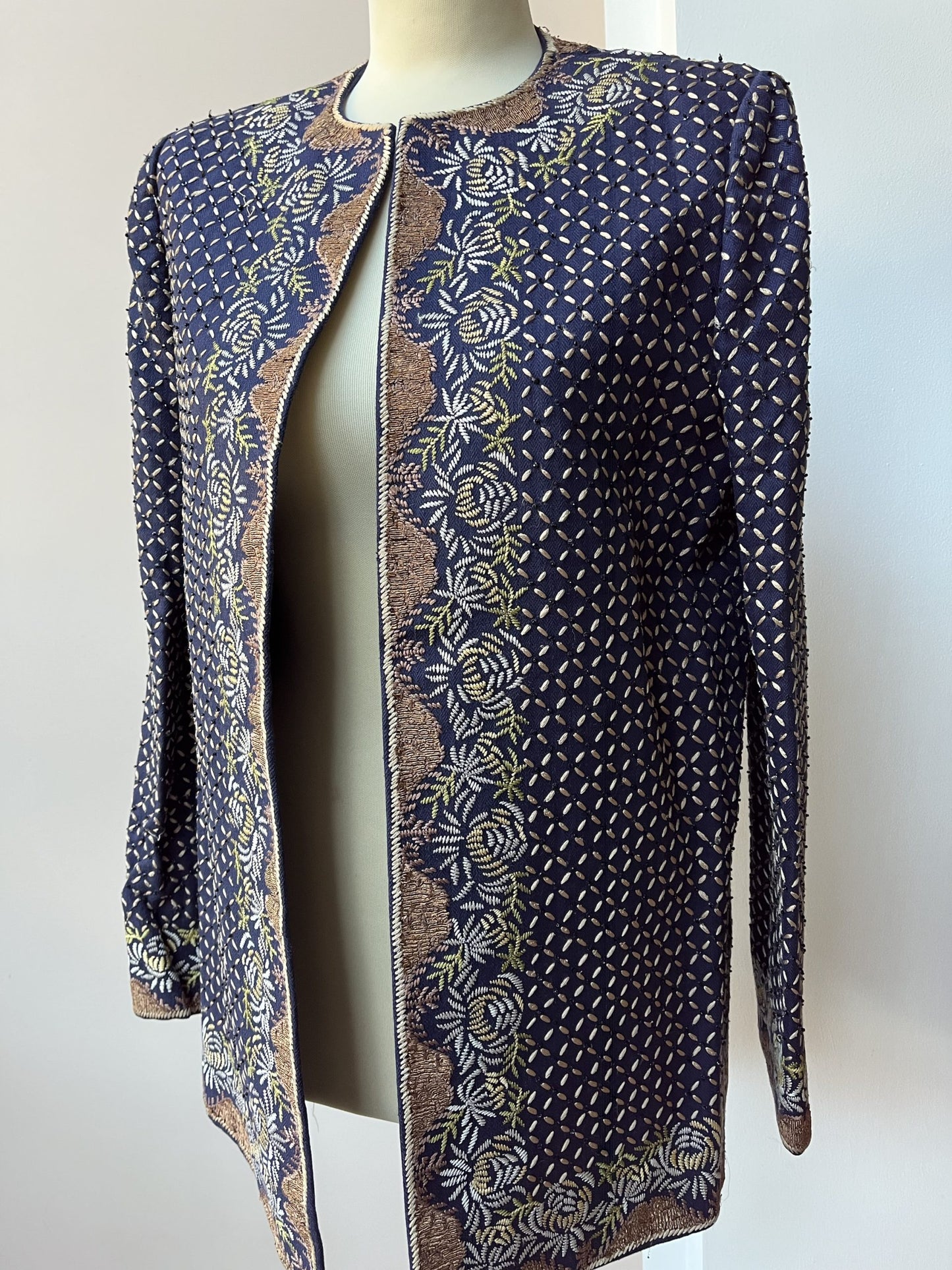 Vintage embroidered jacket Size 8/10