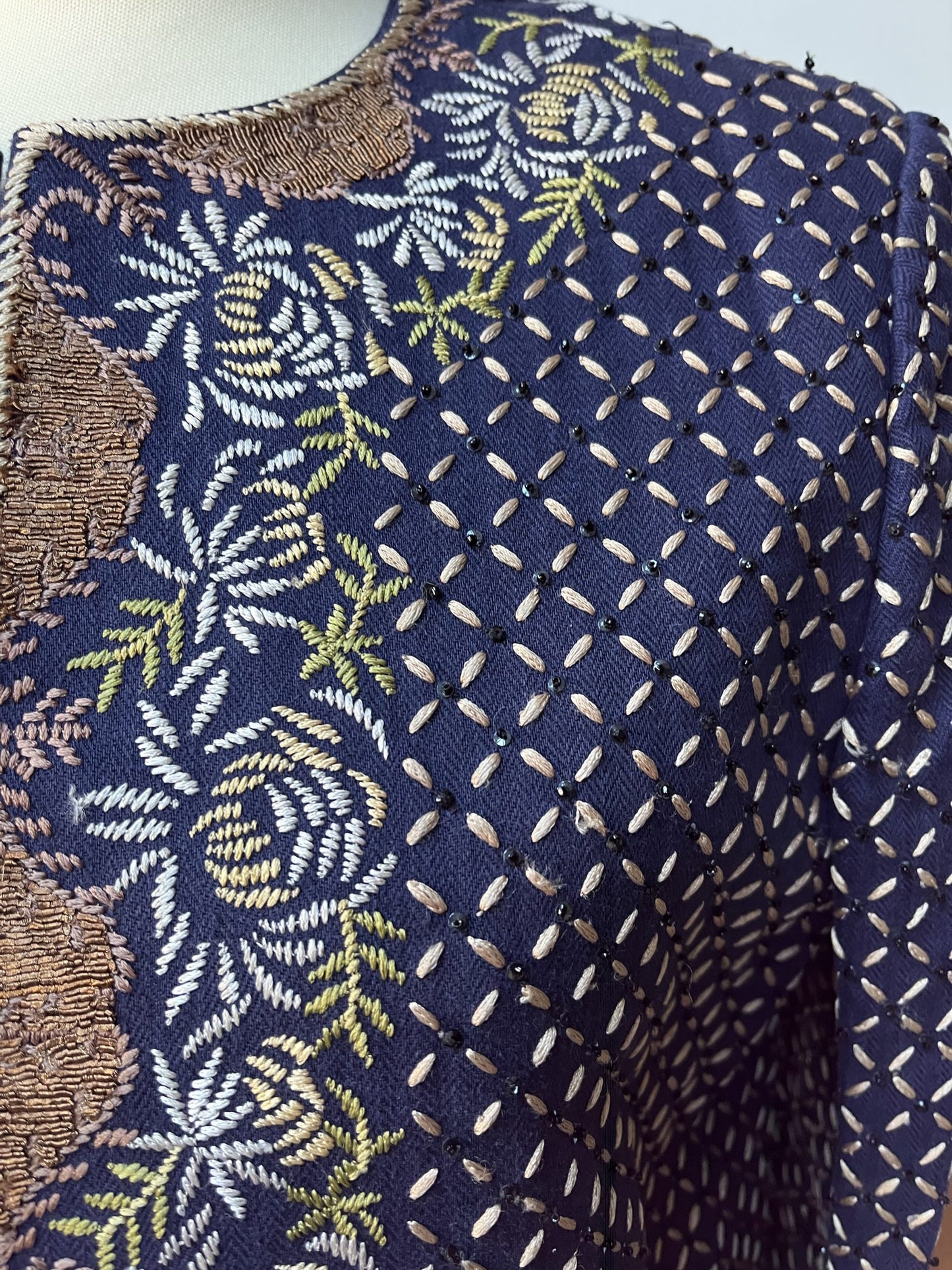 Vintage embroidered jacket Size 8/10
