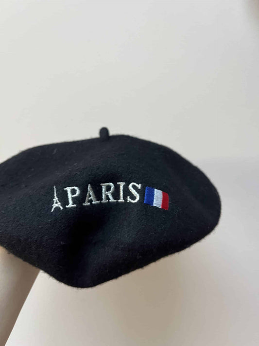 Black wool Paris beret
