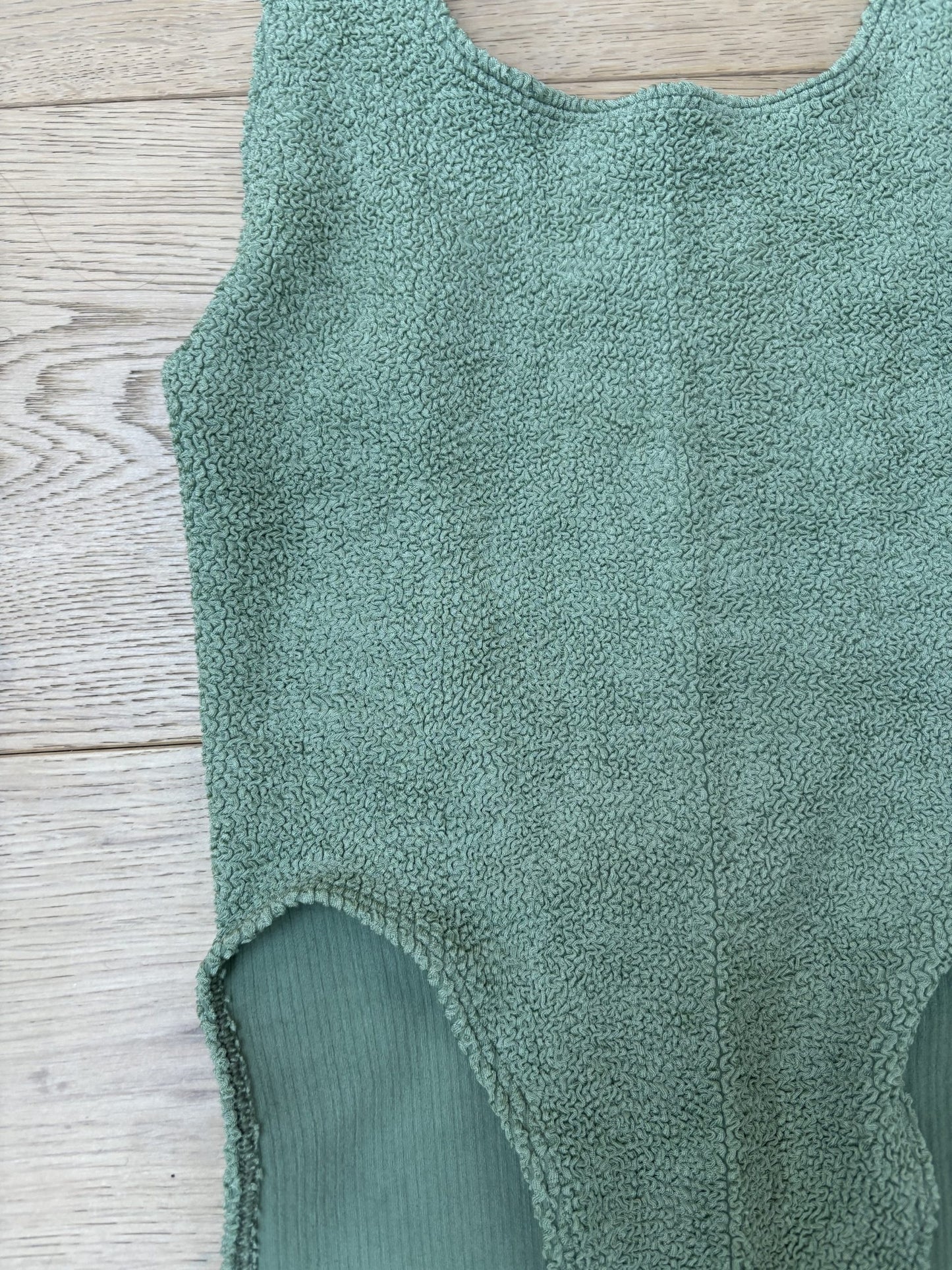 Green crinkle swimsuit One Size