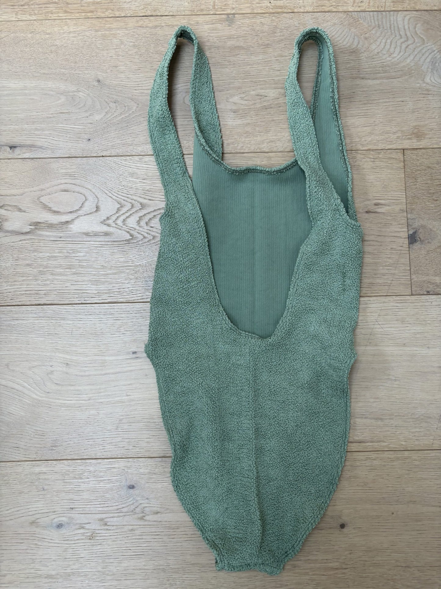 Green crinkle swimsuit One Size