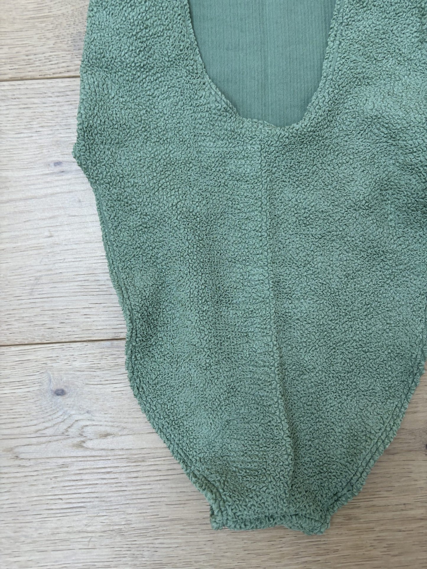 Green crinkle swimsuit One Size