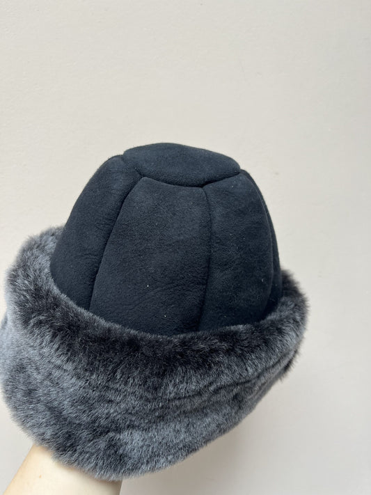 Black sheepskin hat one size