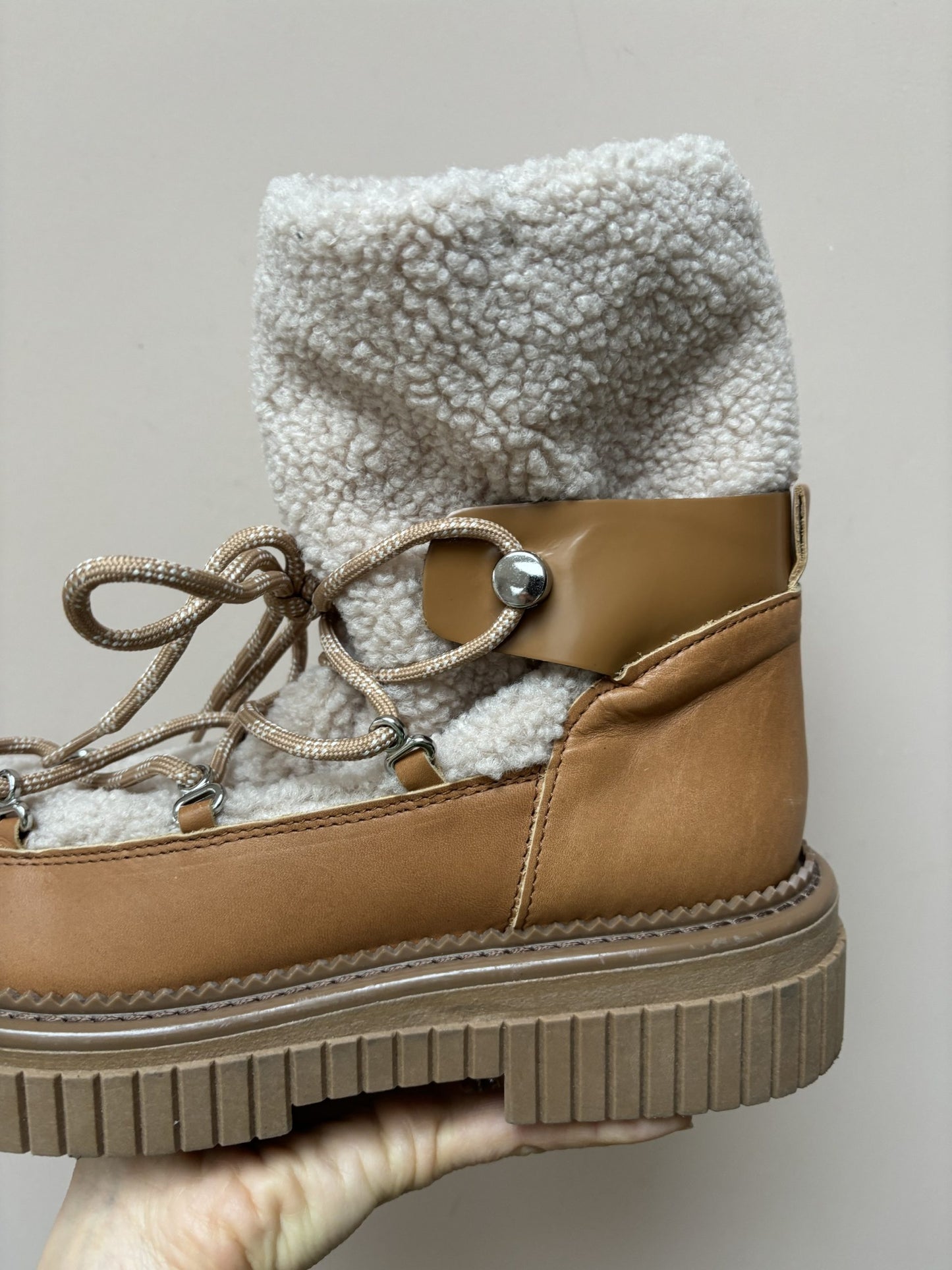 Leather and shearling boots size 41 (UK8)