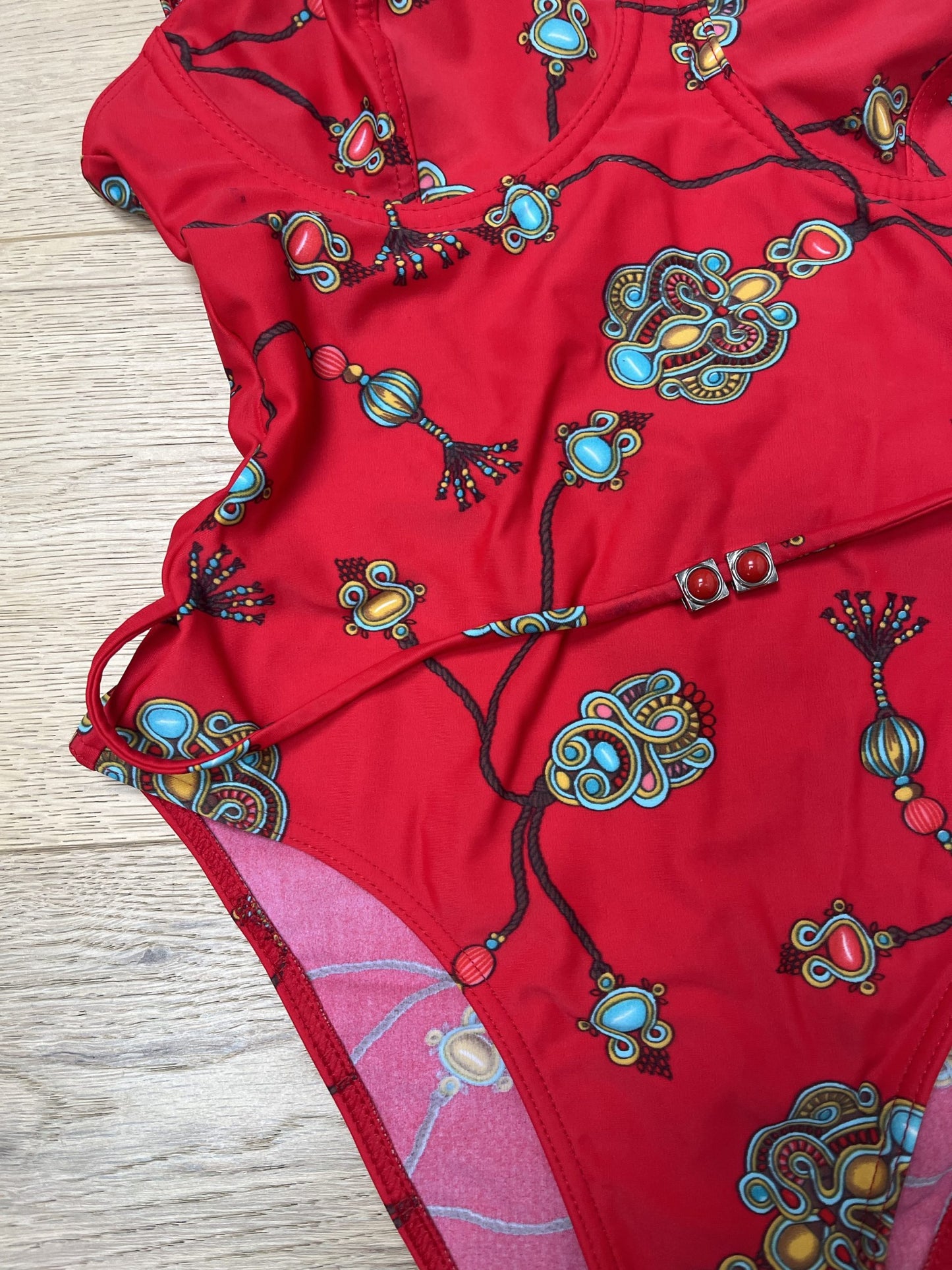 Vintage swimsuit with skinny belt size 10