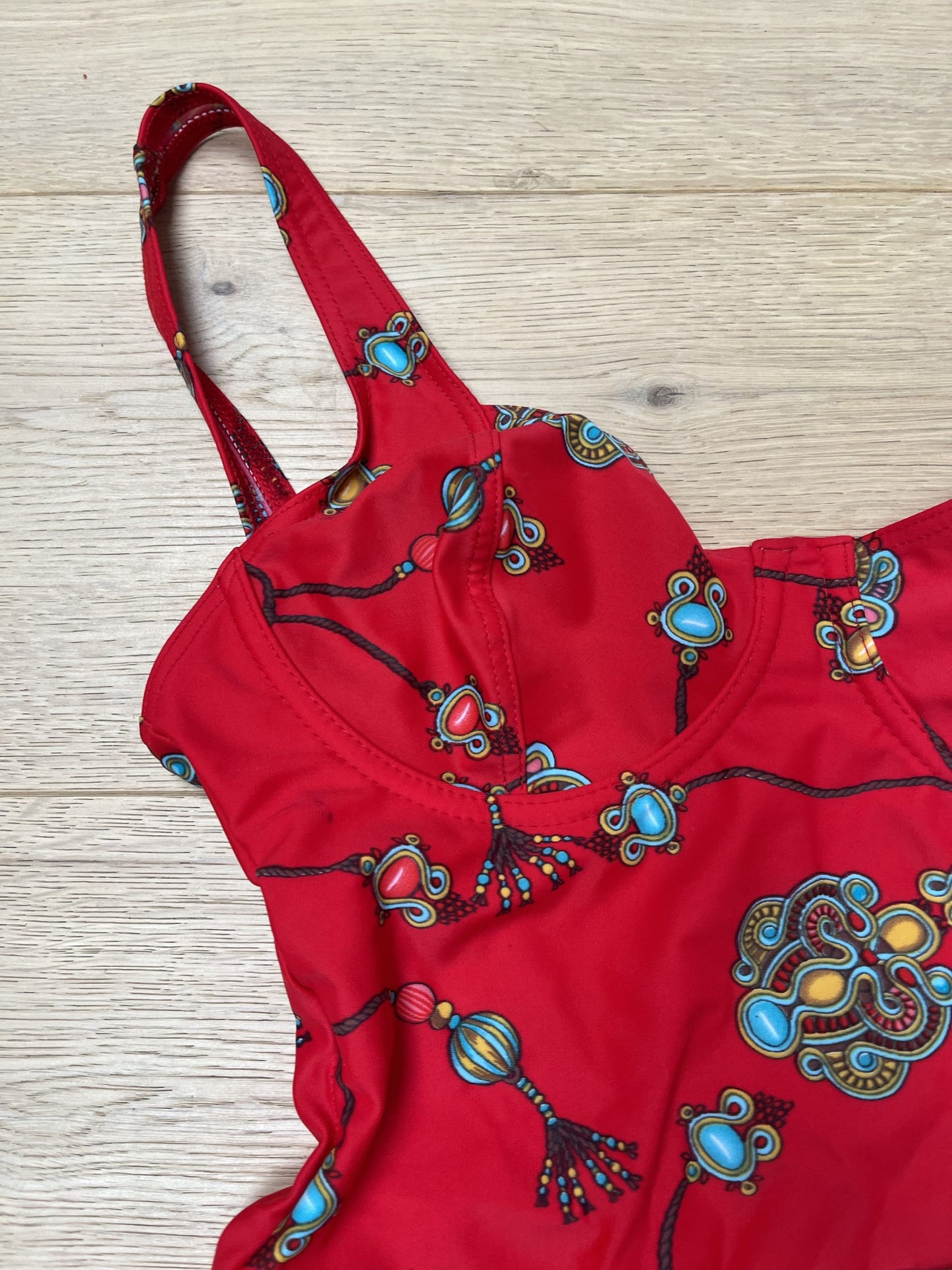 Vintage swimsuit with skinny belt size 10