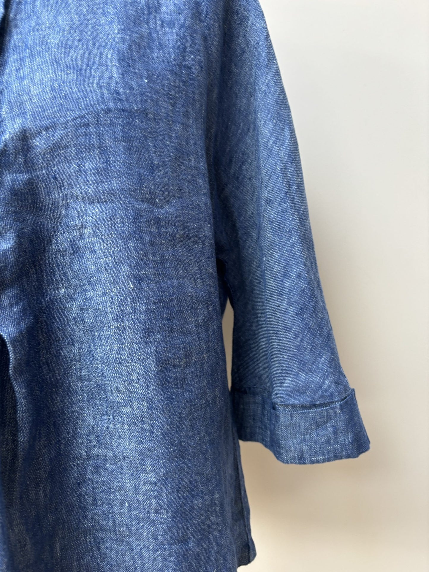 Blue linen top size 16