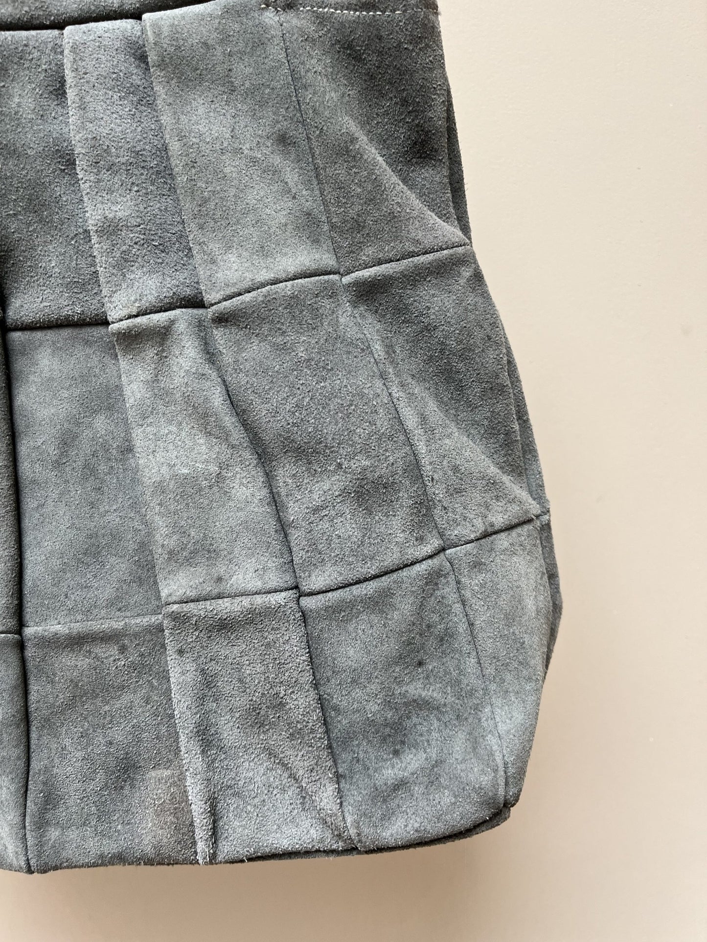 Vintage grey suede bag with gold handle