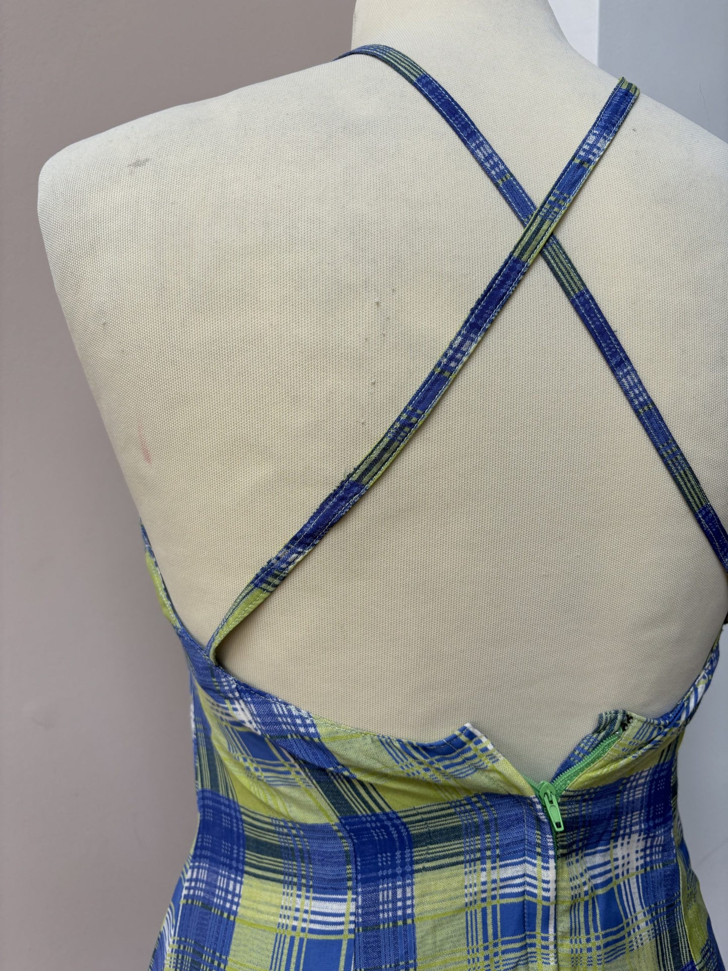 Vintage cross back dress size 8/10