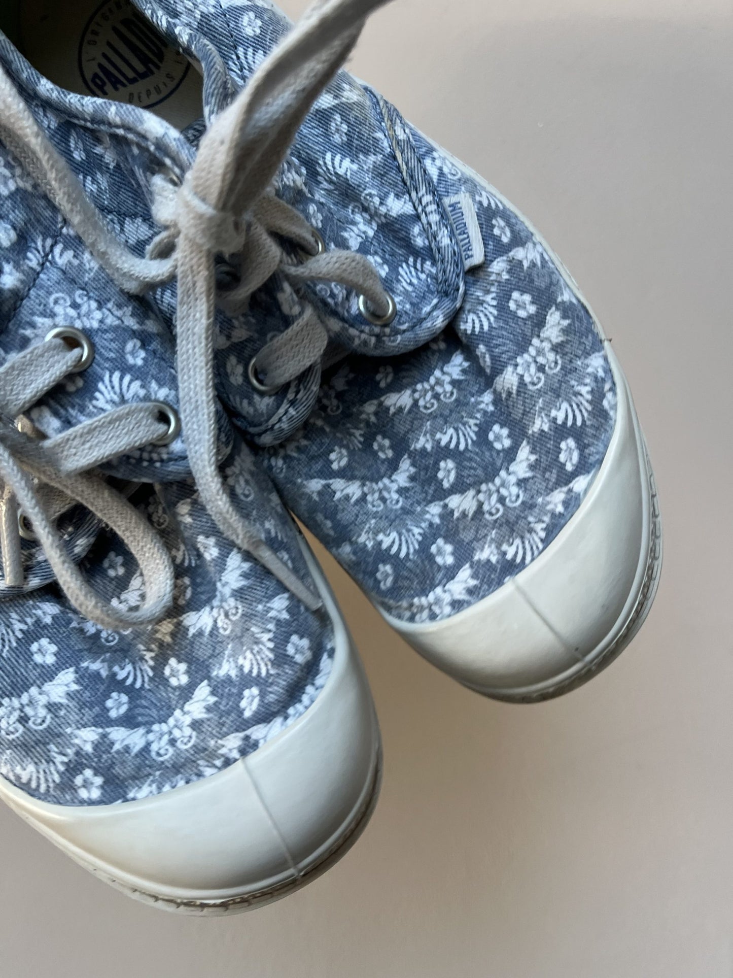 Palladium shoes size UK5