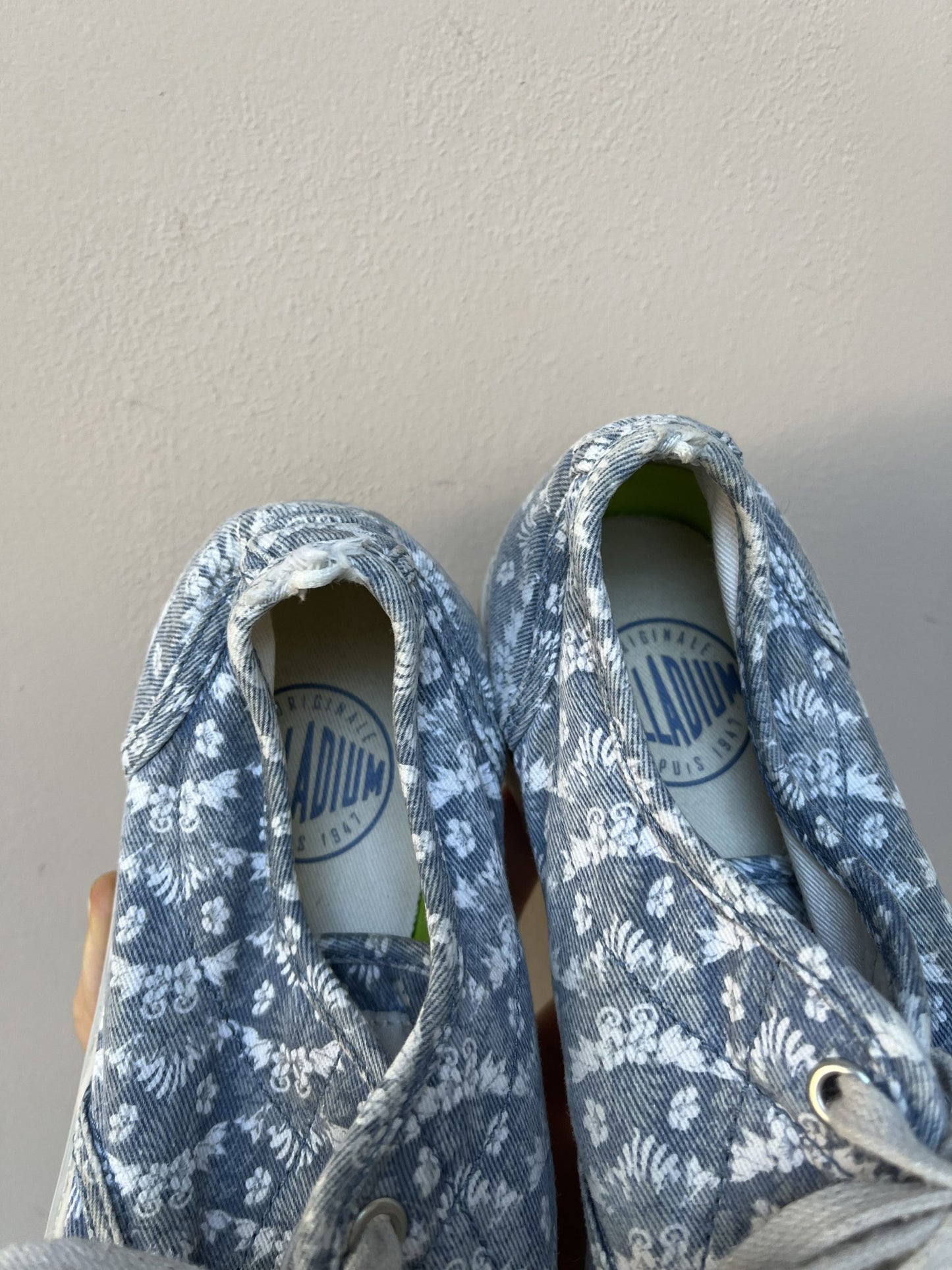 Palladium shoes size UK5