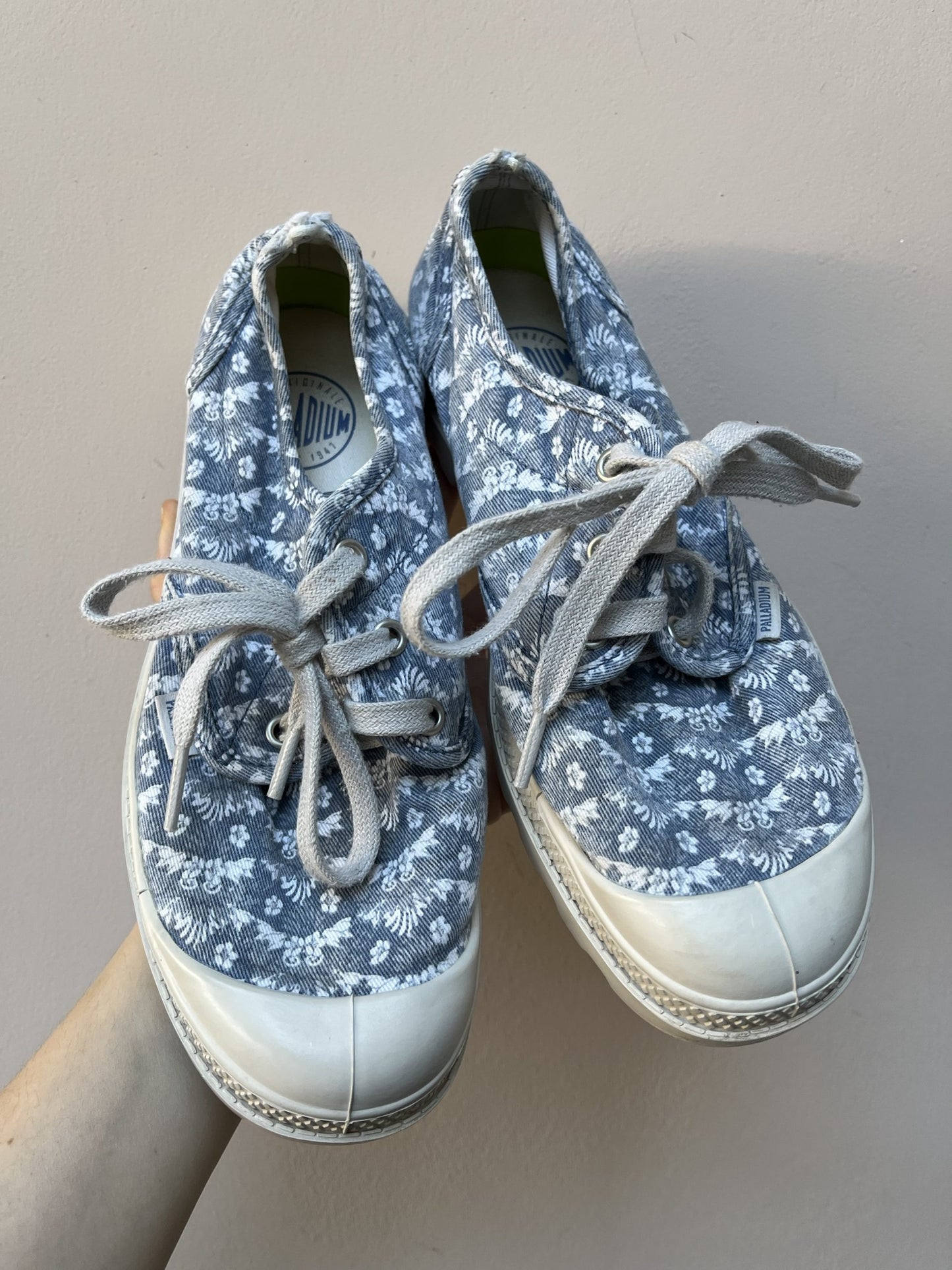 Palladium shoes size UK5