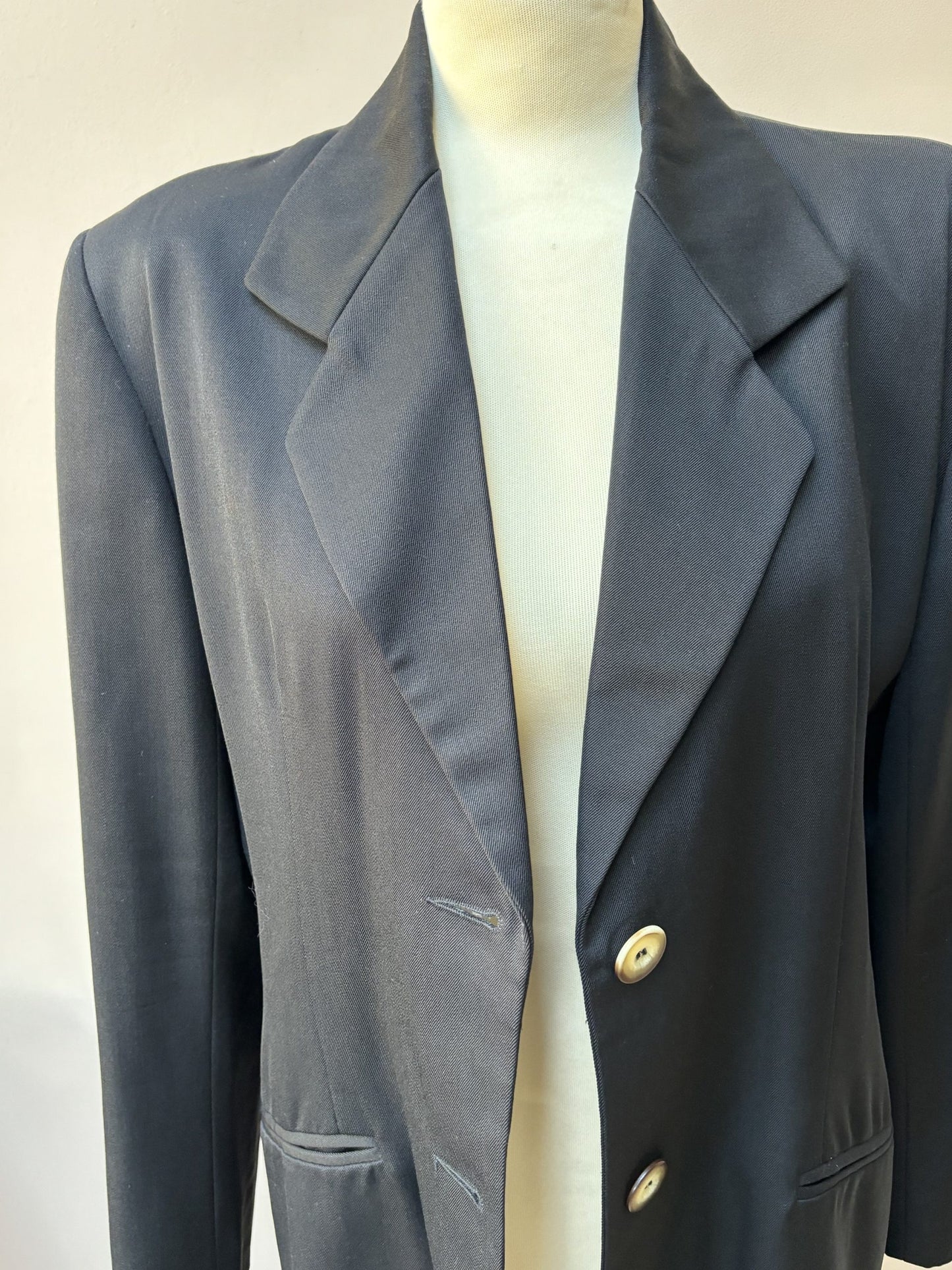 Vintage wool blazer size 12/14