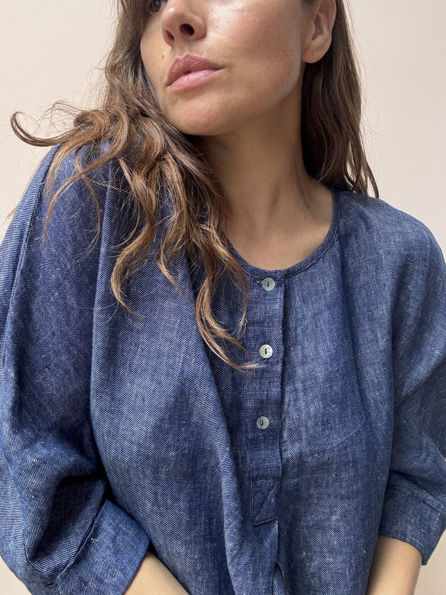 Blue linen top size 16