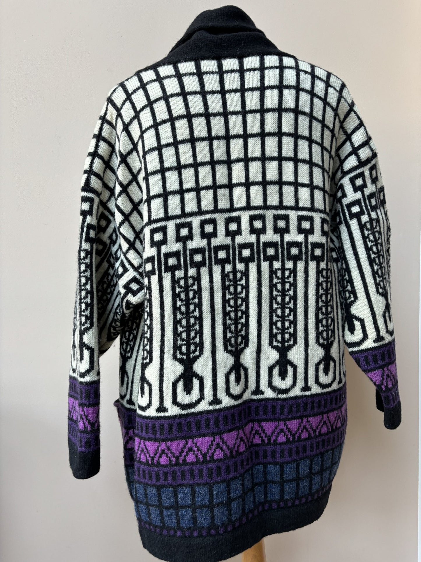 Vintage wool cardigan size 10/12