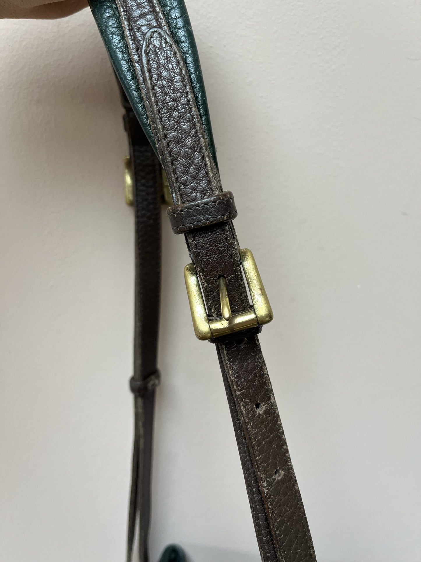 Classic vintage scotch grain leather Dooney &amp; Bourke bag