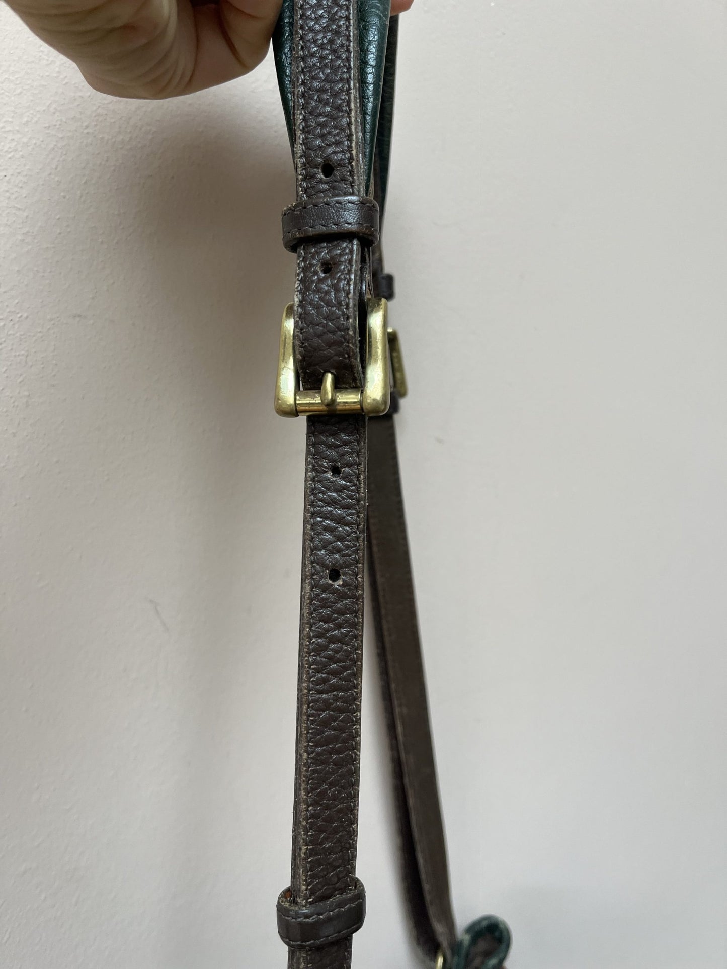 Classic vintage scotch grain leather Dooney &amp; Bourke bag