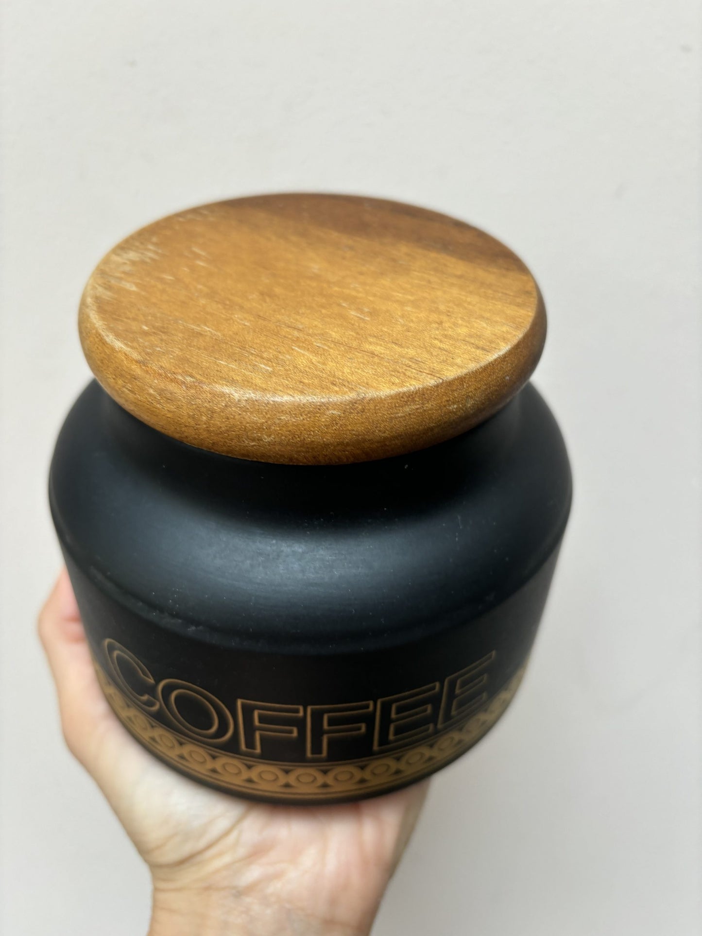 Vintage Hornsea coffee pot with wooden lid