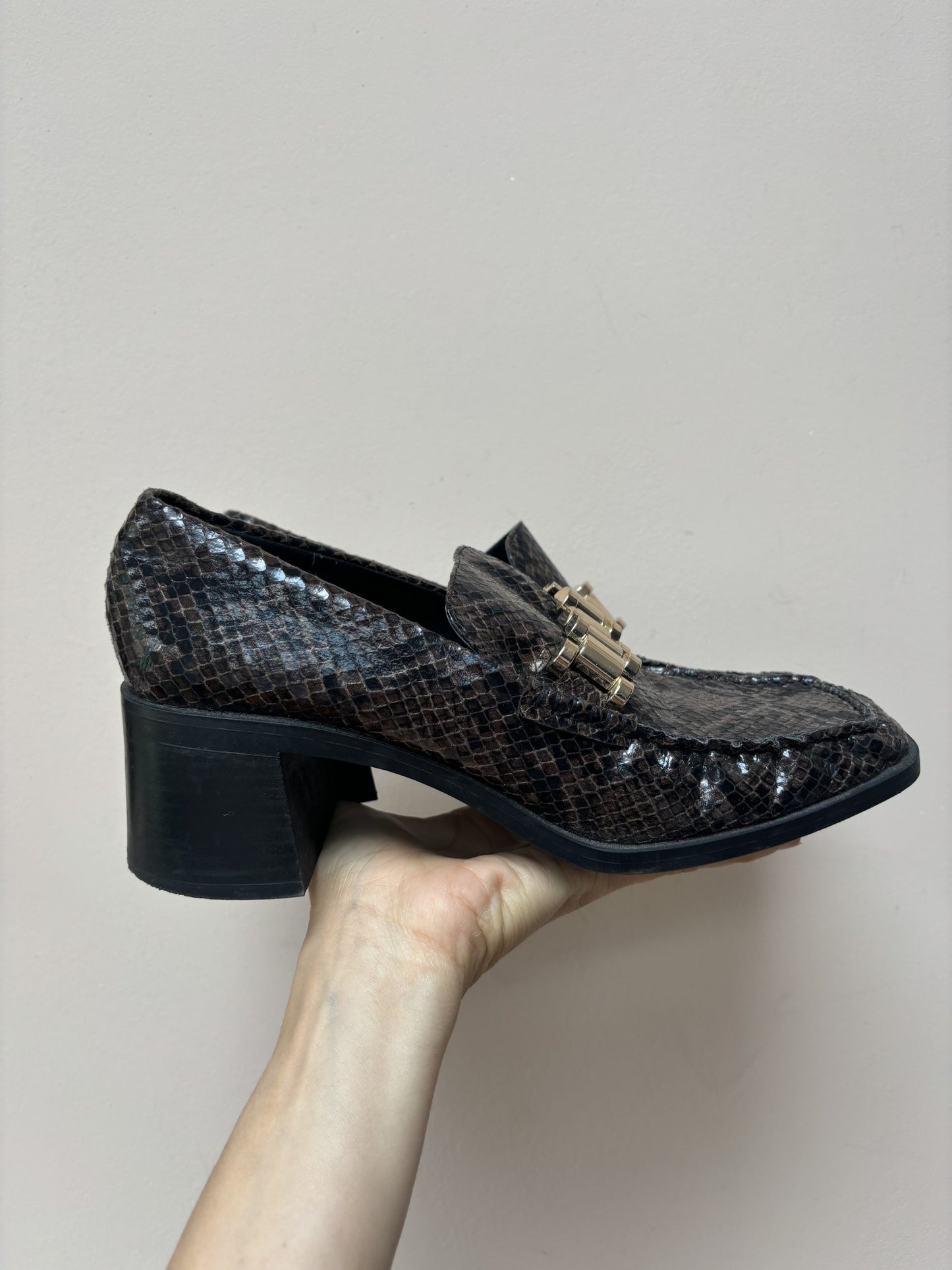 Leather snake print shoes with gold buckle uk5/6