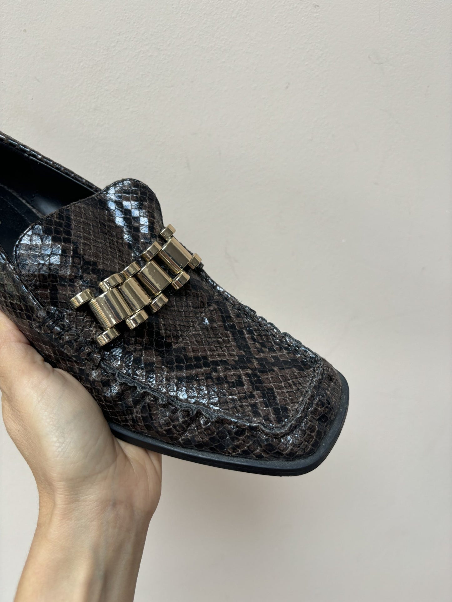 Leather snake print shoes with gold buckle uk5/6