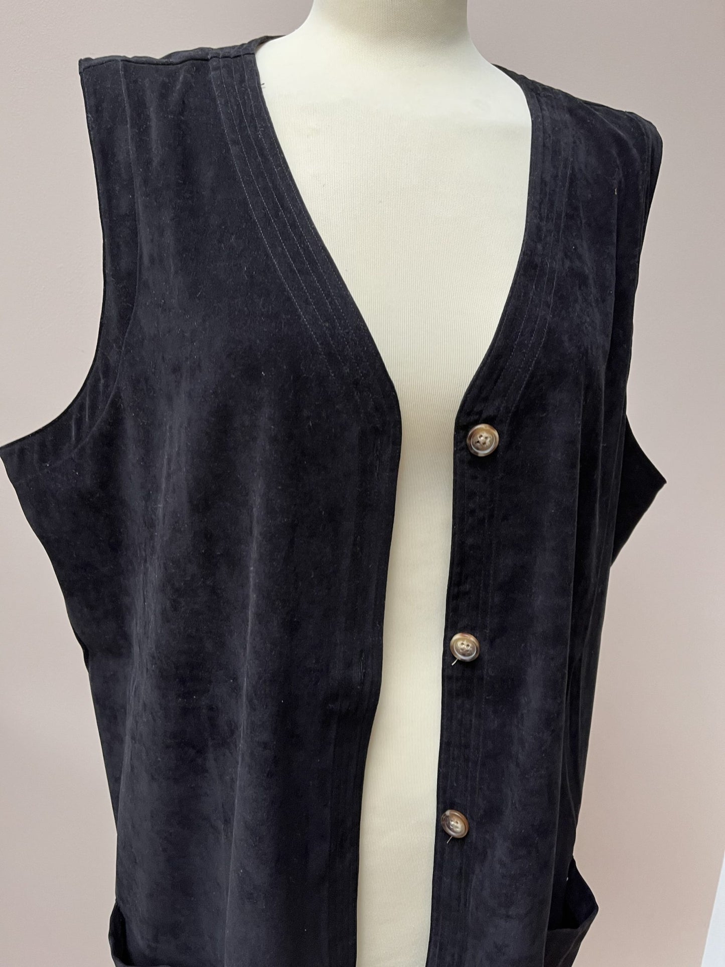 Orvis black faux suede waistcoat size XL