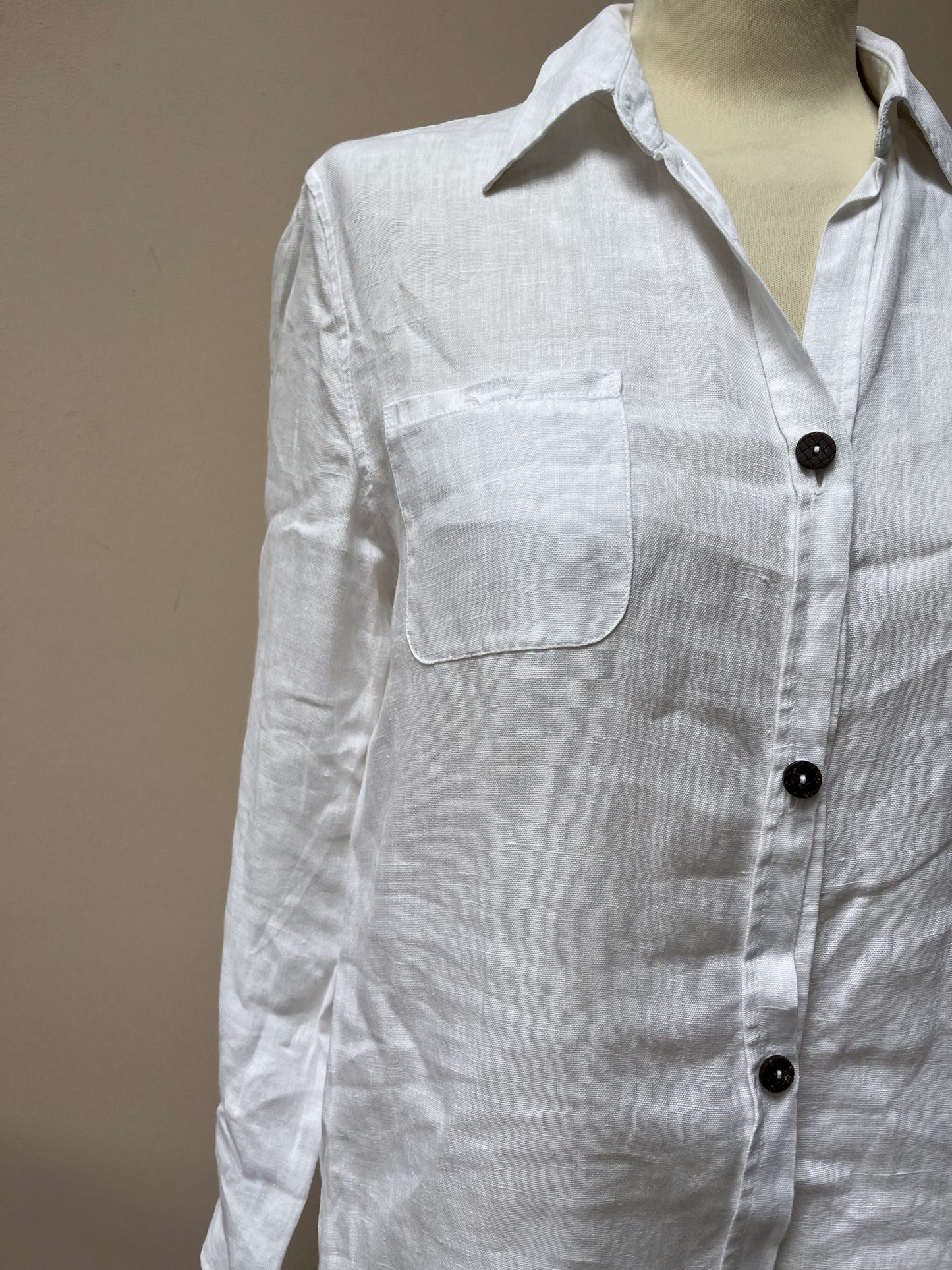 White inen shirt size 8/10
