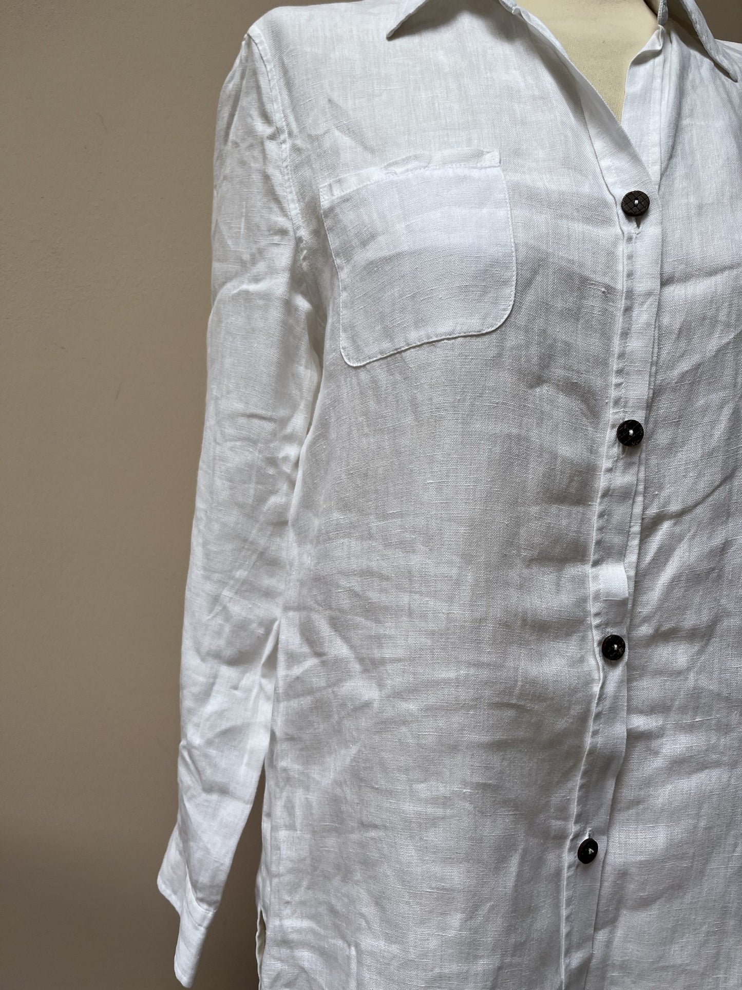 White inen shirt size 8/10