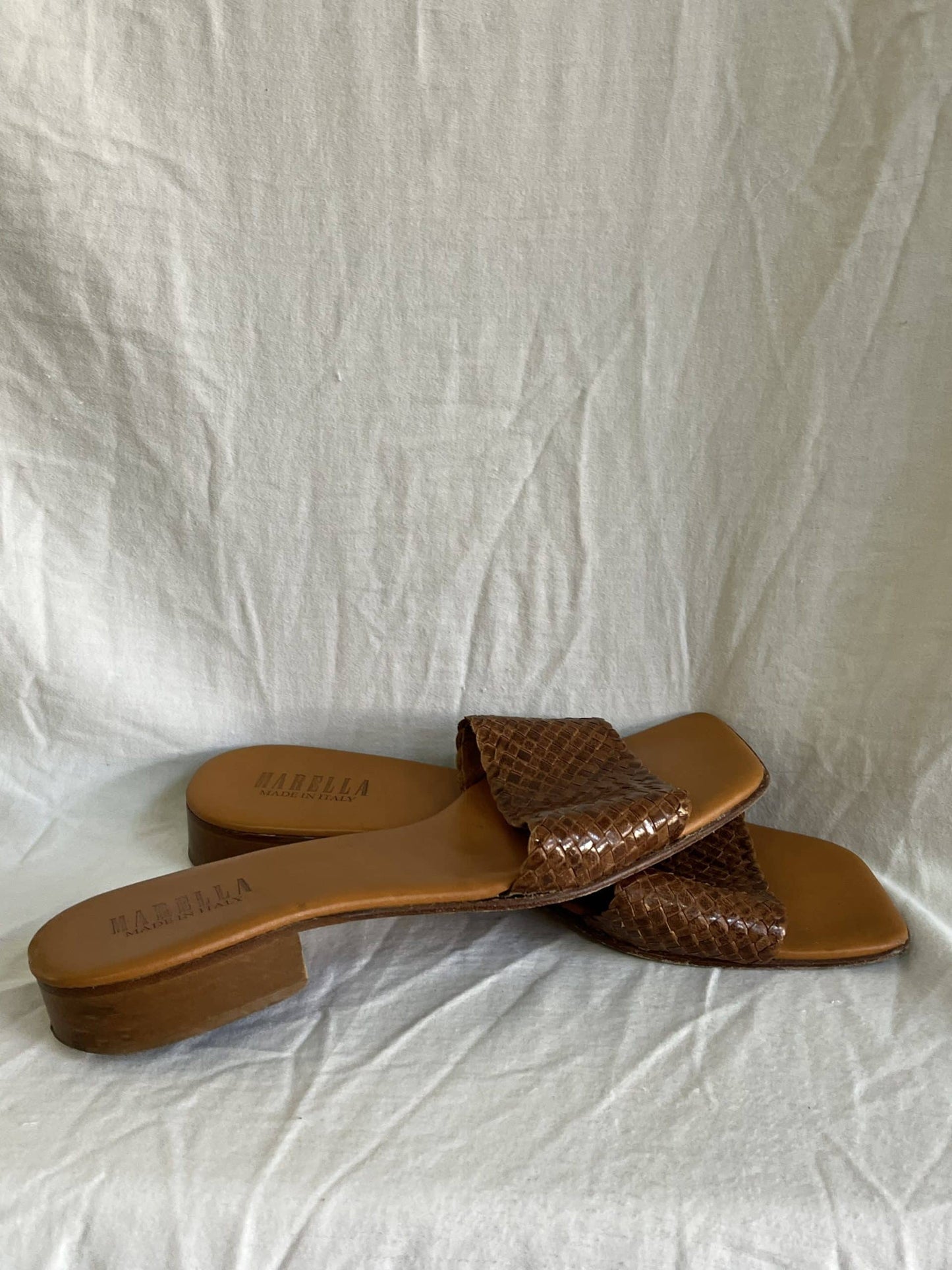 Leather sandals size U.K.5